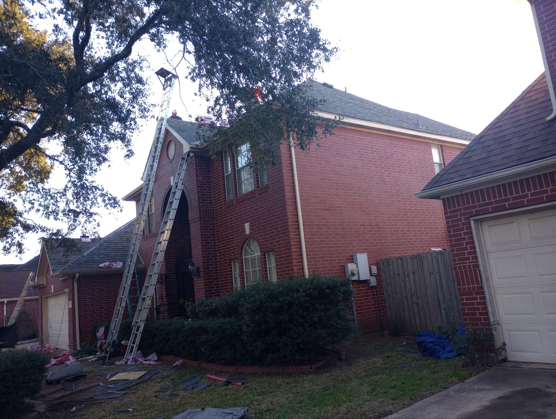 Residential Roofing Installation using Owen's Corning Duration (Lifetime) Shingles by Roof Repair Company