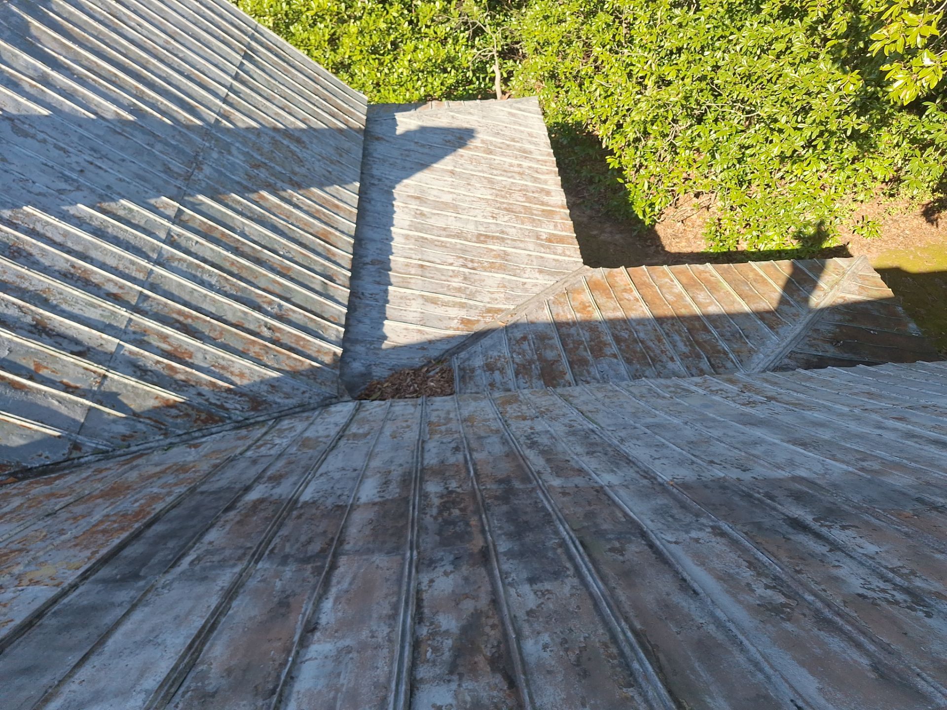 Residential Roofing Sealant  by iGreen Solutions