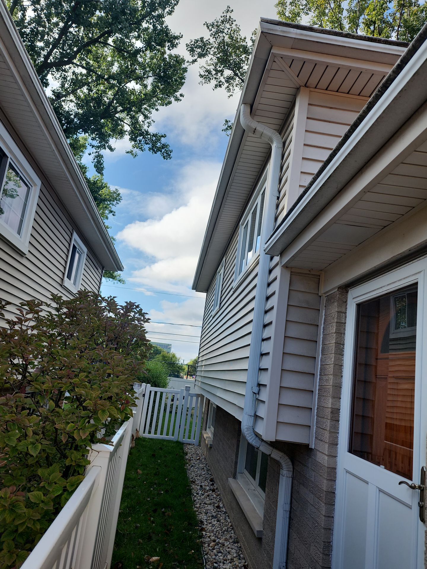 Exterior House, Detached Garage & Window Cleaning by Northern Power Washing LLC.