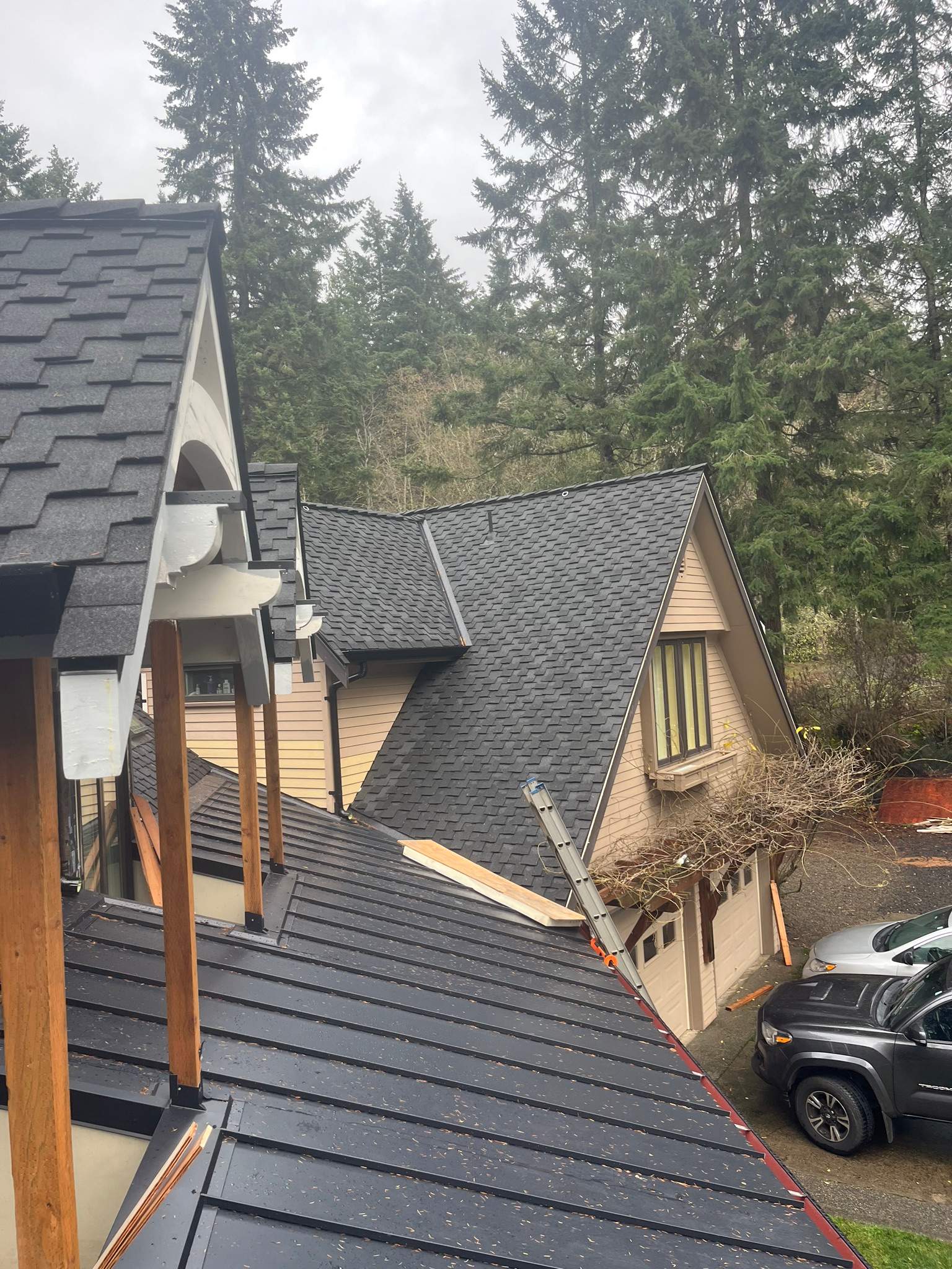 Residential Roof Replacement in Poulsbo, WA by Hanley Construction