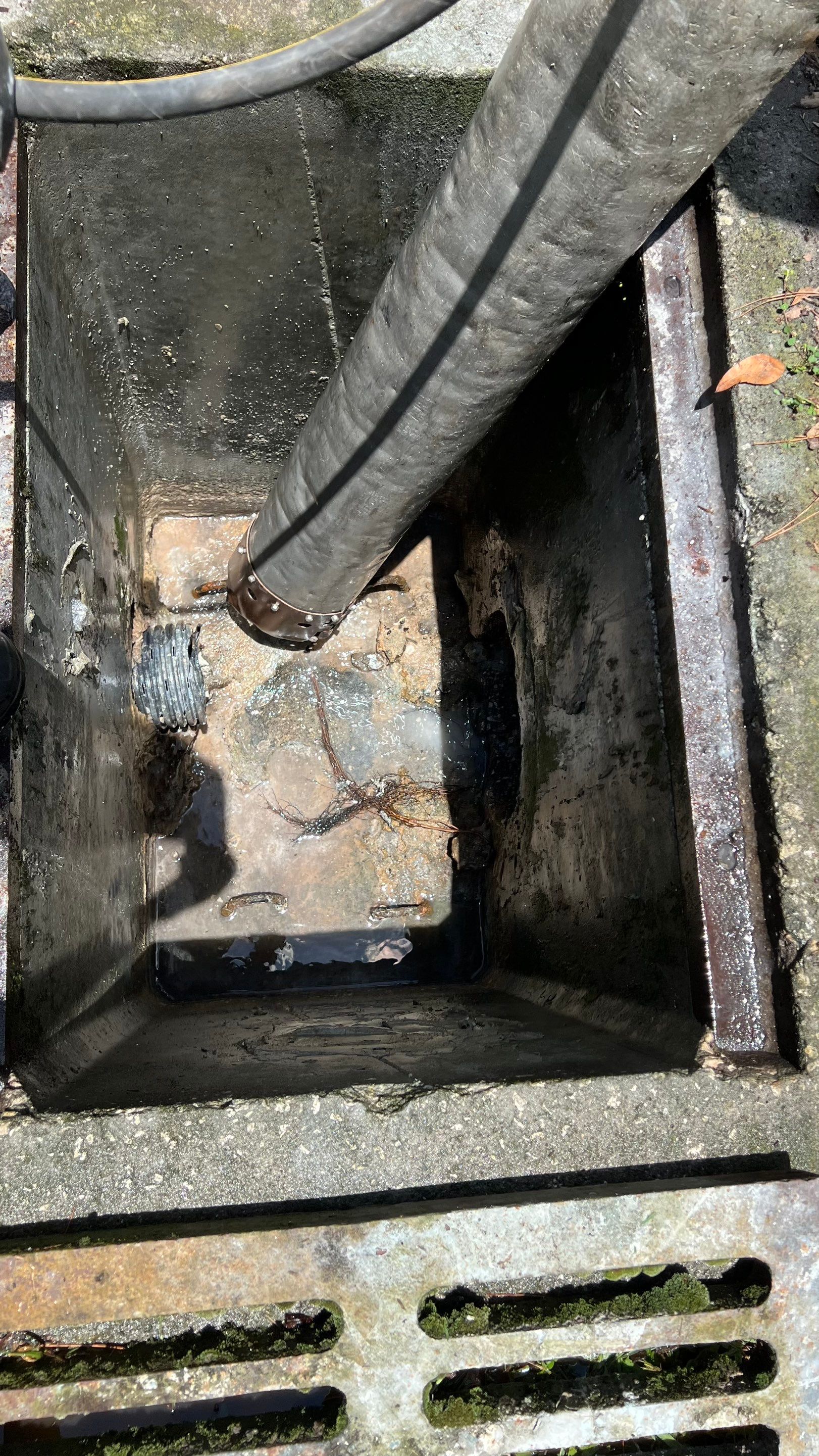 Apartment Complex Storm Water System Cleaning and Maintenance by APS Power & Water