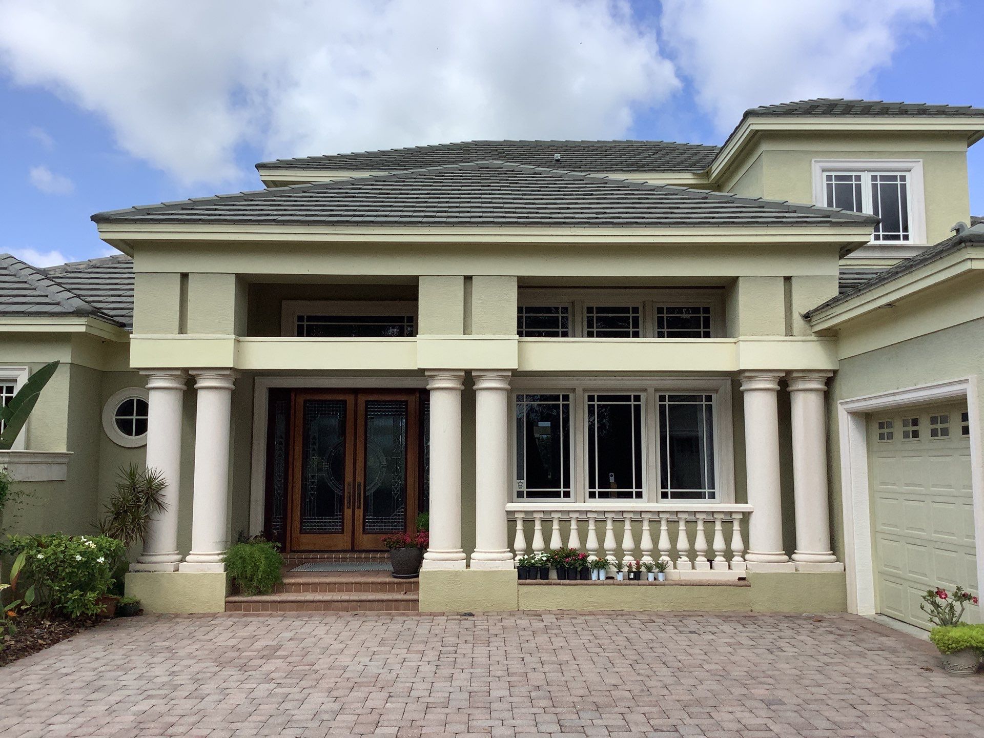 Gutter Project 7 inch seamless gutters using Cameo Gutters in Sarasota FL by Gutter Professors