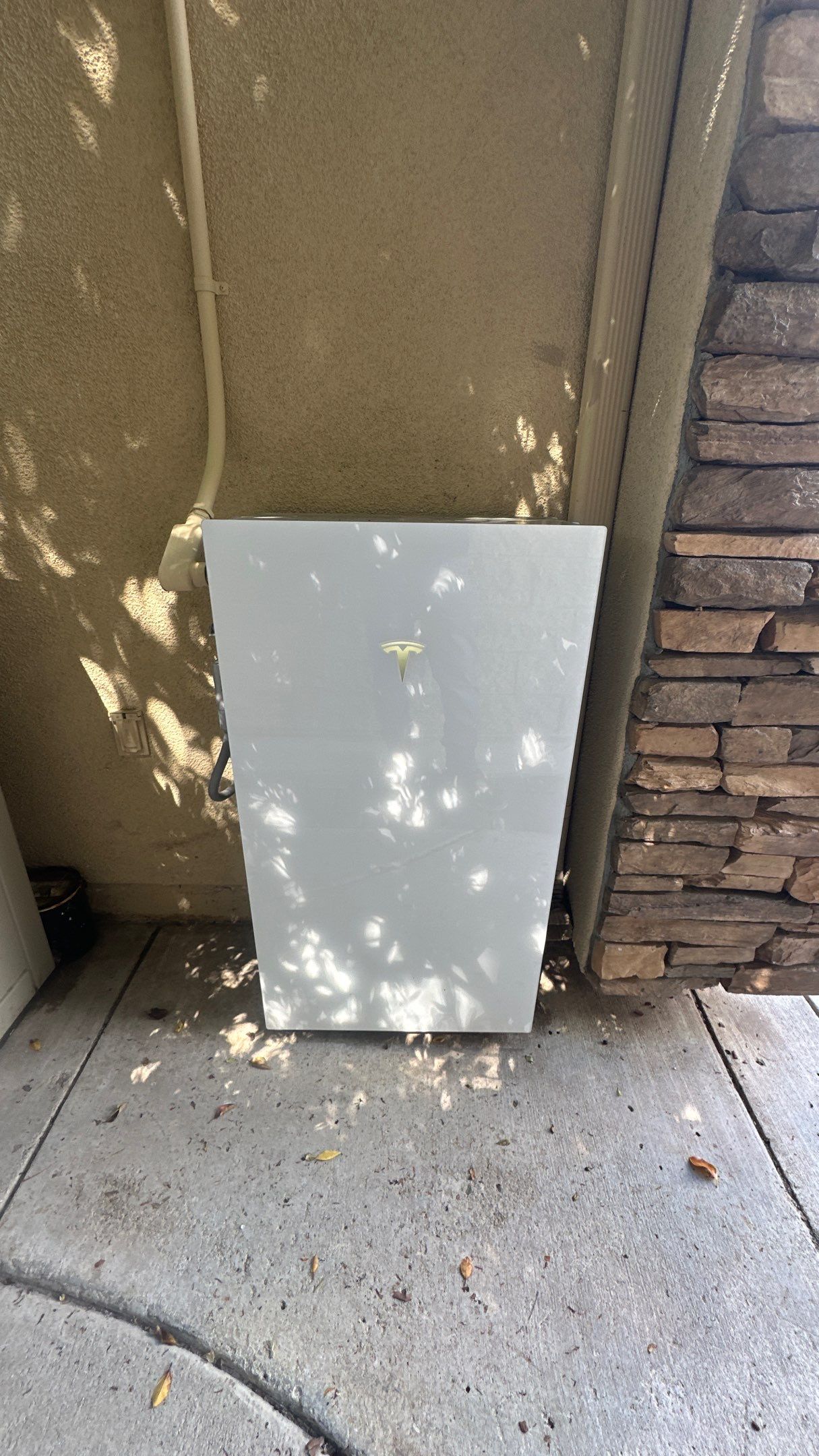 Comprehensive Solar and Tesla Powerwall 3 Battery Installation in Westlake Village by AWS Solar