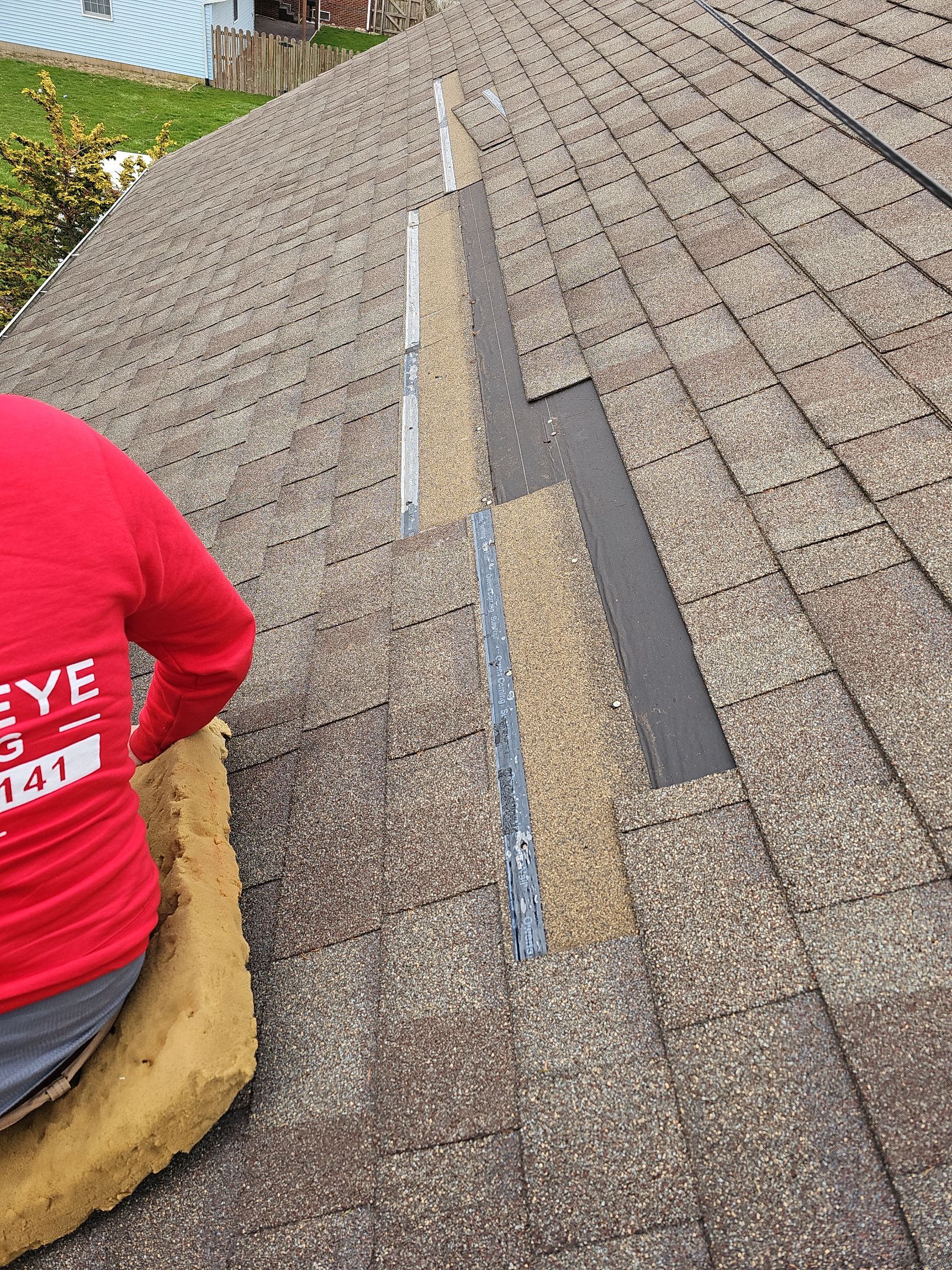 ATLAS PINNACLE COLOR: WEATHERED SHADOW by Eagle Eye Roofing