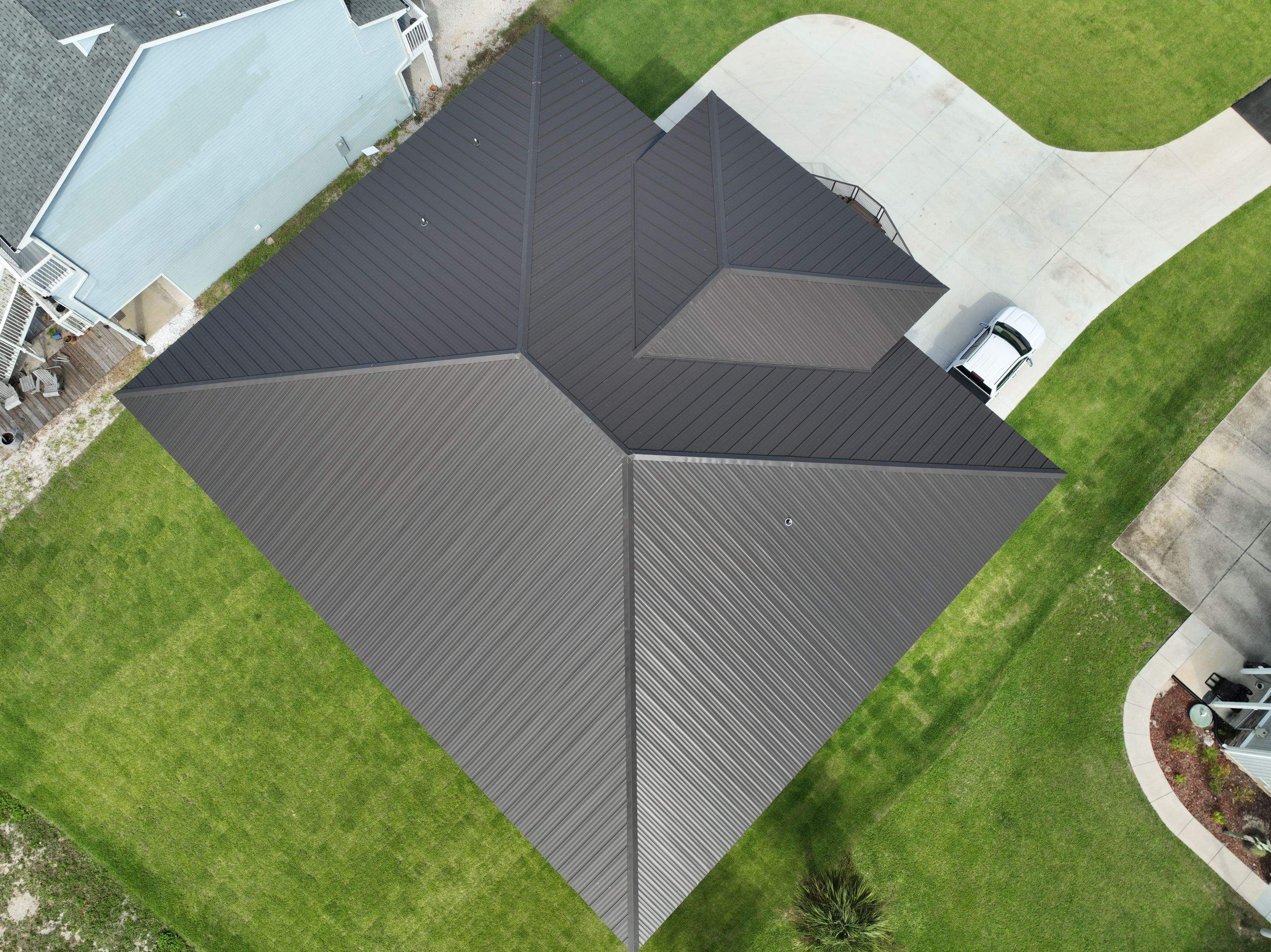 Standing Seam Metal Roof by Professional Roofing Company