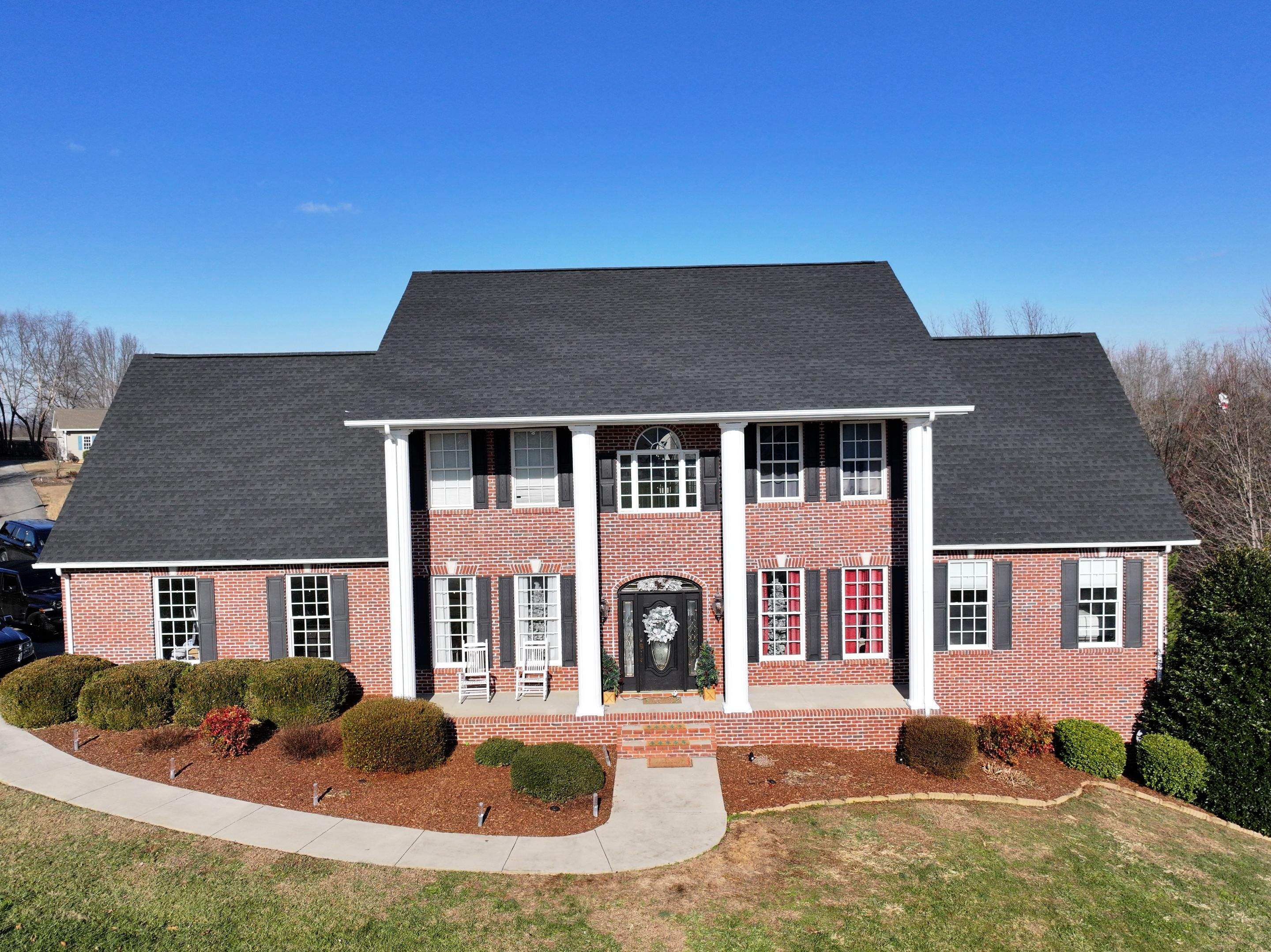 Phillips Residence  by Omnia Roofing