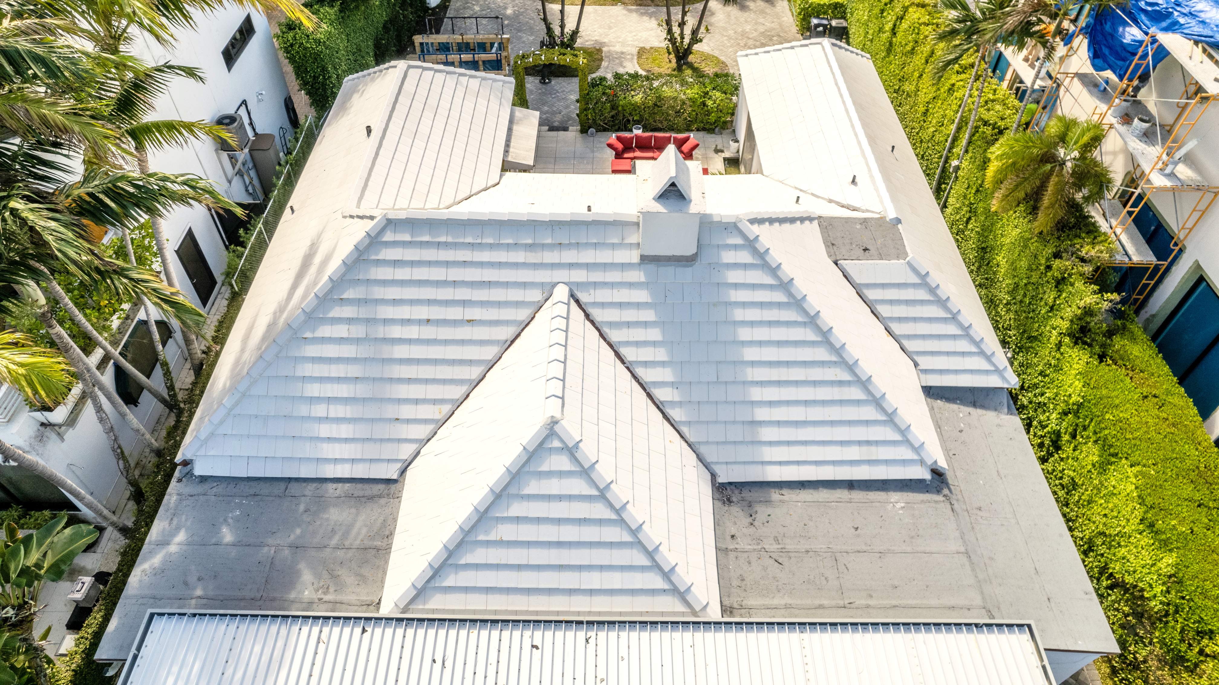 Crown Windsor Slate - Polar White by Istueta Roofing