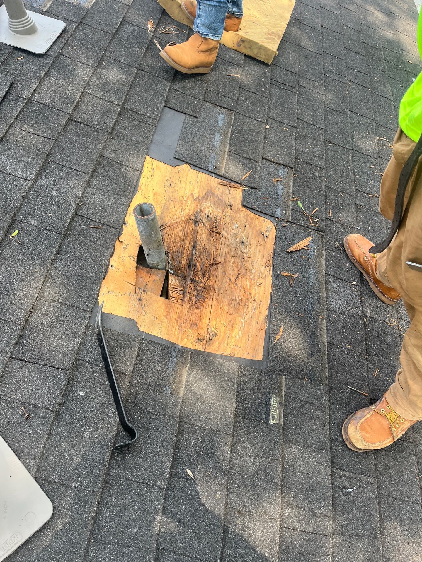 Hail Damage using Owen's Corning Duration (Lifetime) Shingles by Roof Repair Company