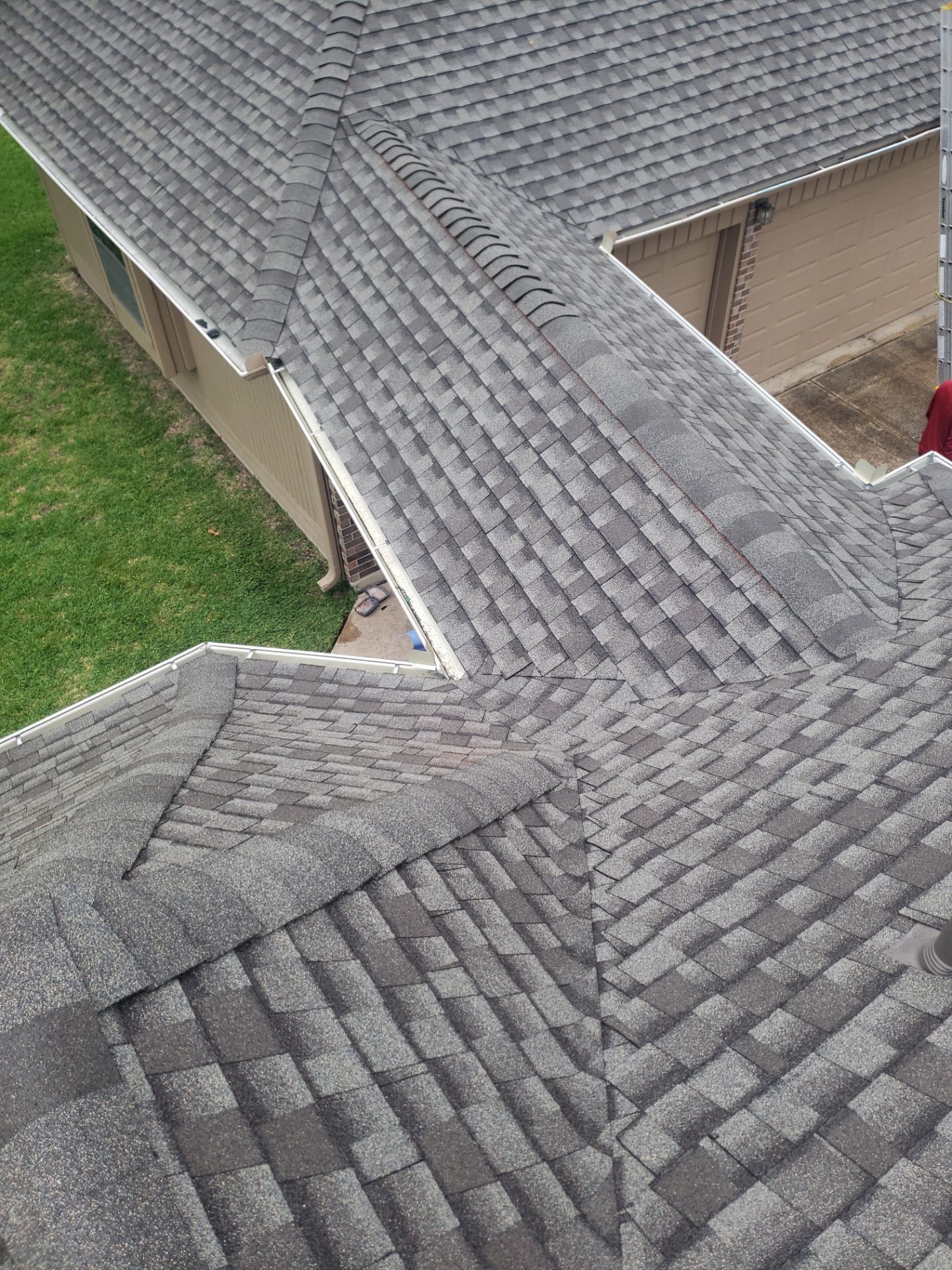 GAF UHDZ - Weathered Wood by Elite Roofing LLC