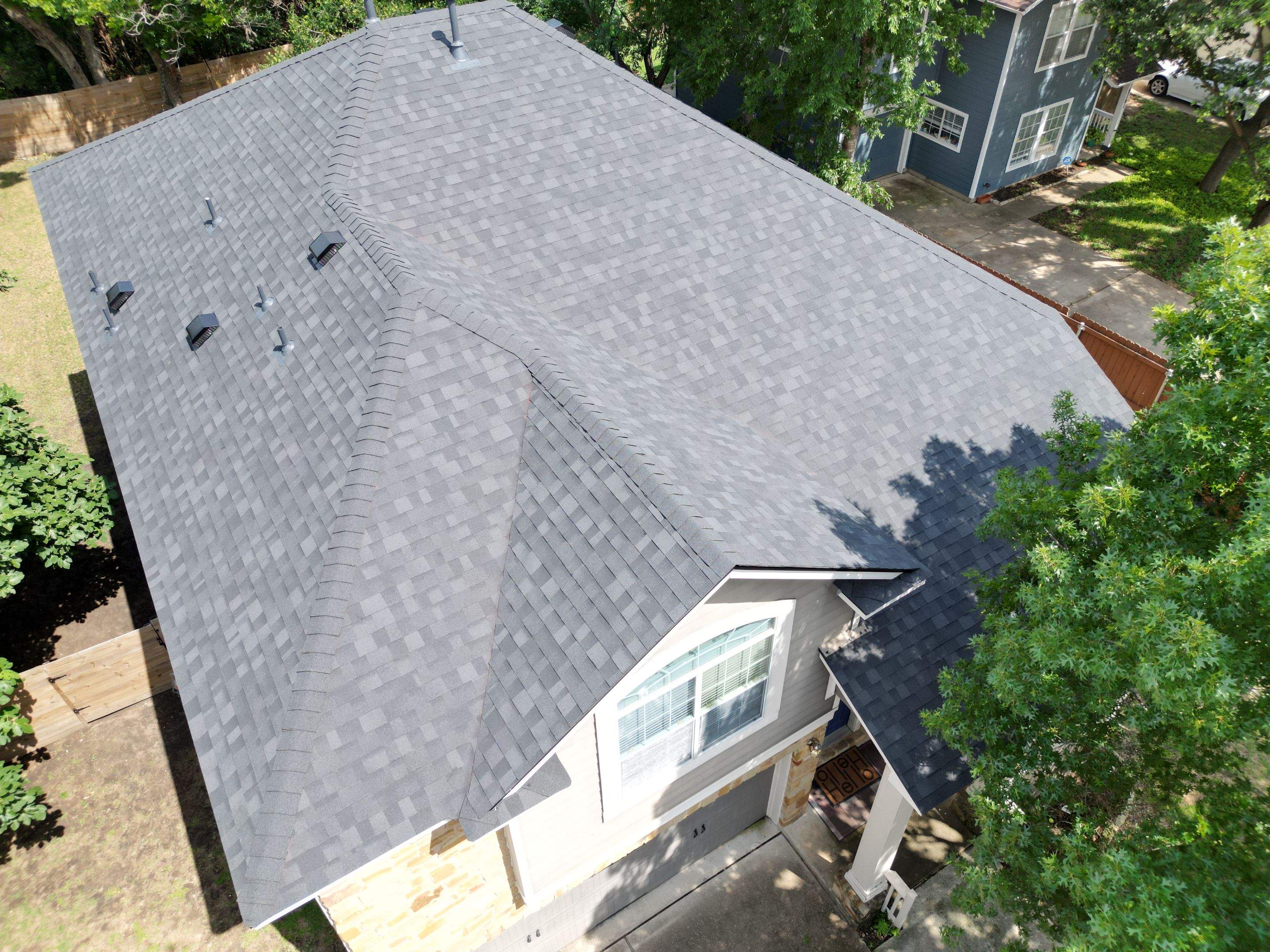 Onyx Black - Owens Corning TruDefinition Duration by RoofsOnly.com