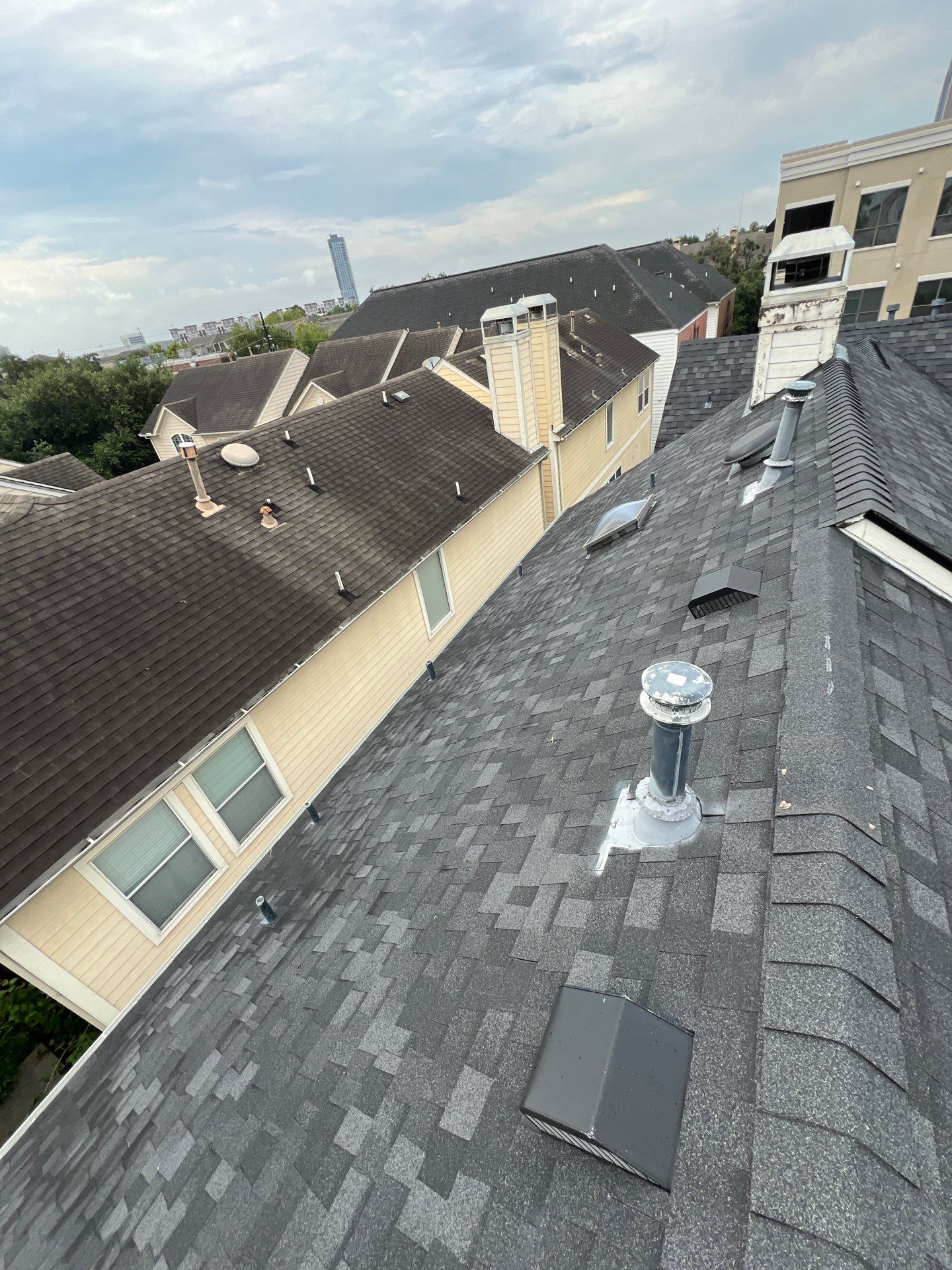 Residential Roofing Repair using Owen's Corning Duration (Lifetime) Shingles by Roof Repair Company