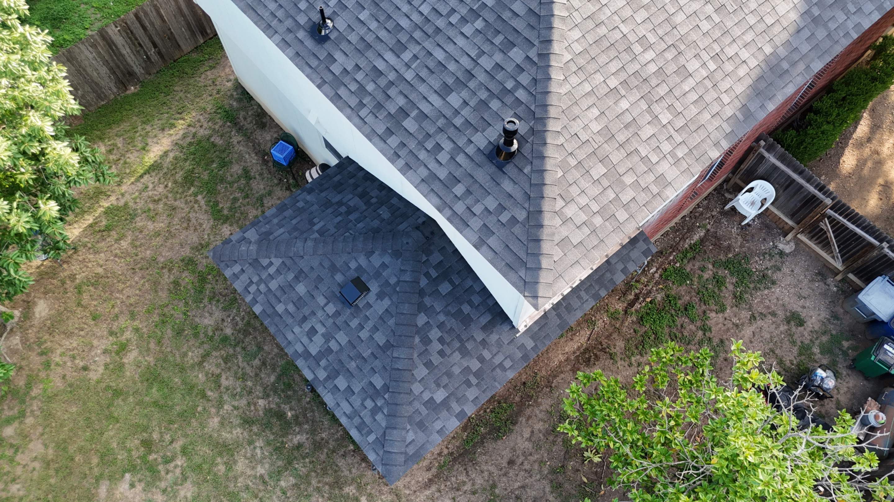 Onyx Black - Owens Corning TruDefinition Duration by RoofsOnly.com