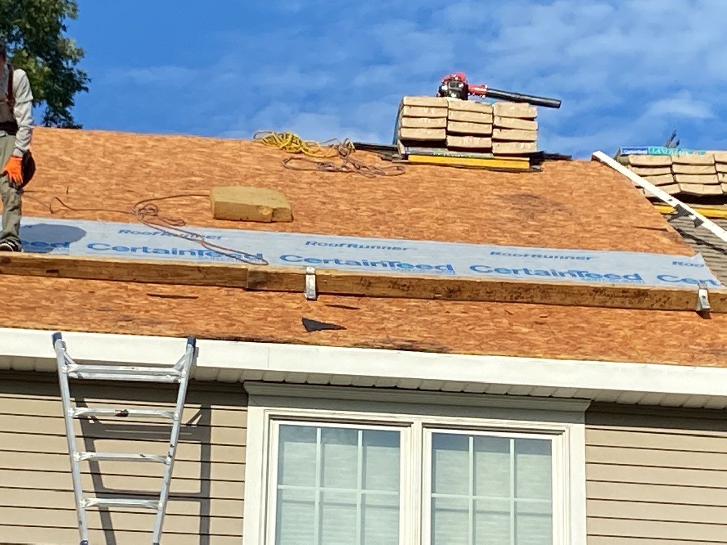 Roof Replacement using CertainTeed Landmark by 180 Contractors