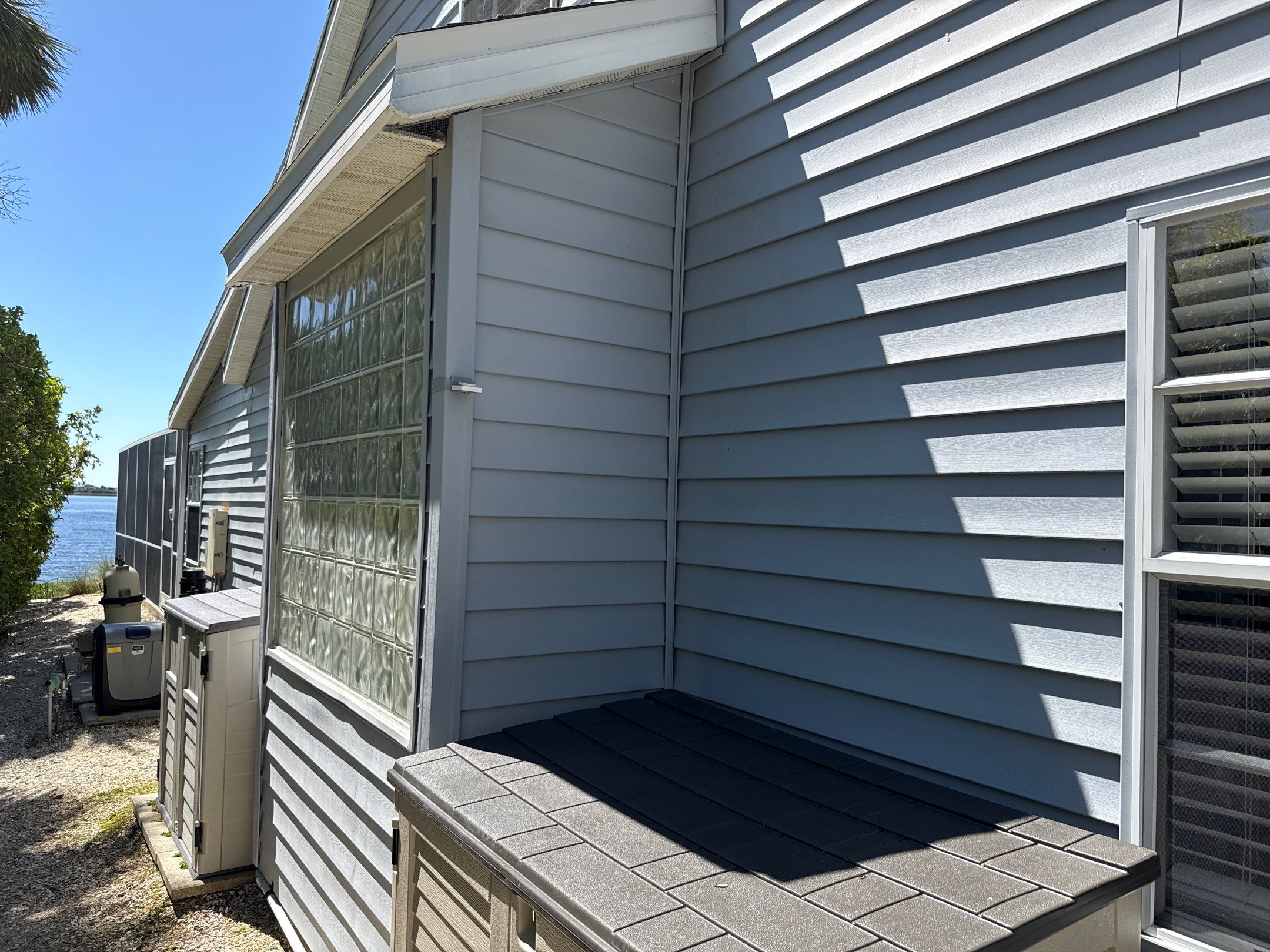 🏡 From Green to Clean! 🌊 Epic House & Pool Cage Cleaning on the Manatee River | Ellenton, FL 💦 by Sunshine AquaWash