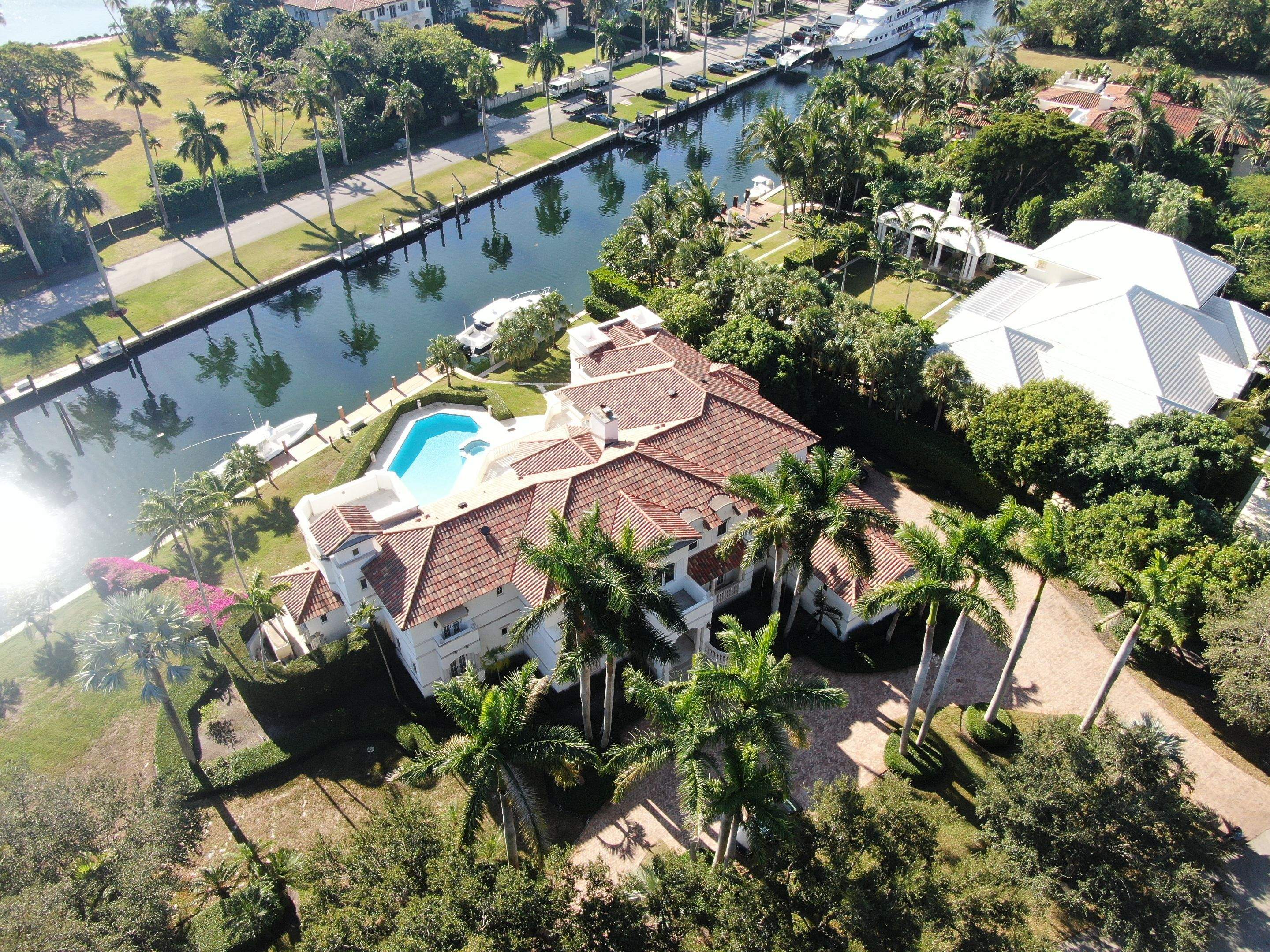 Verea - Spanish S - Jacobea by Istueta Roofing