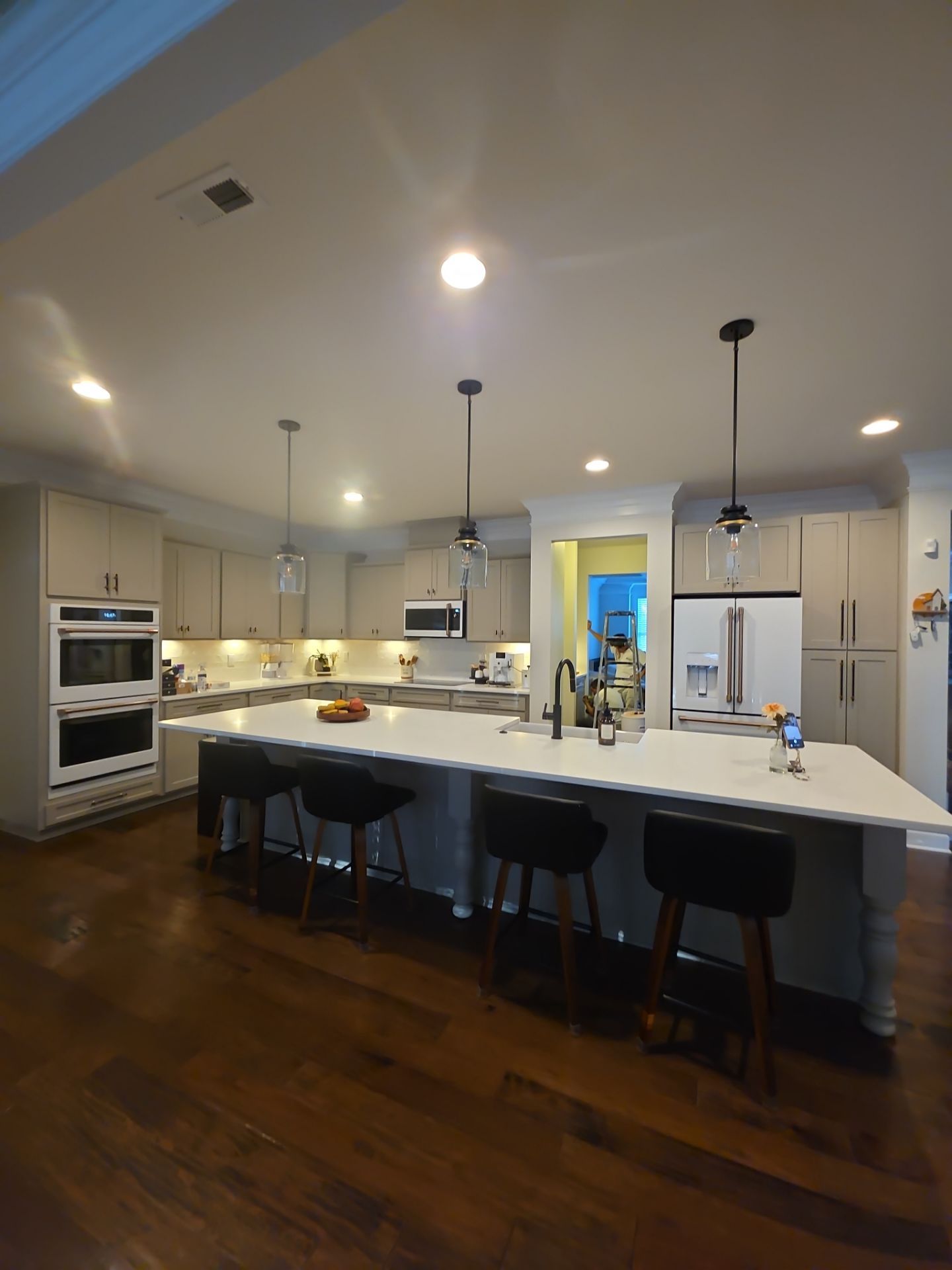 From Dated to Dazzling: A Bright Kitchen Transformation in Holly Springs by Elite Remodeling and Design LLC