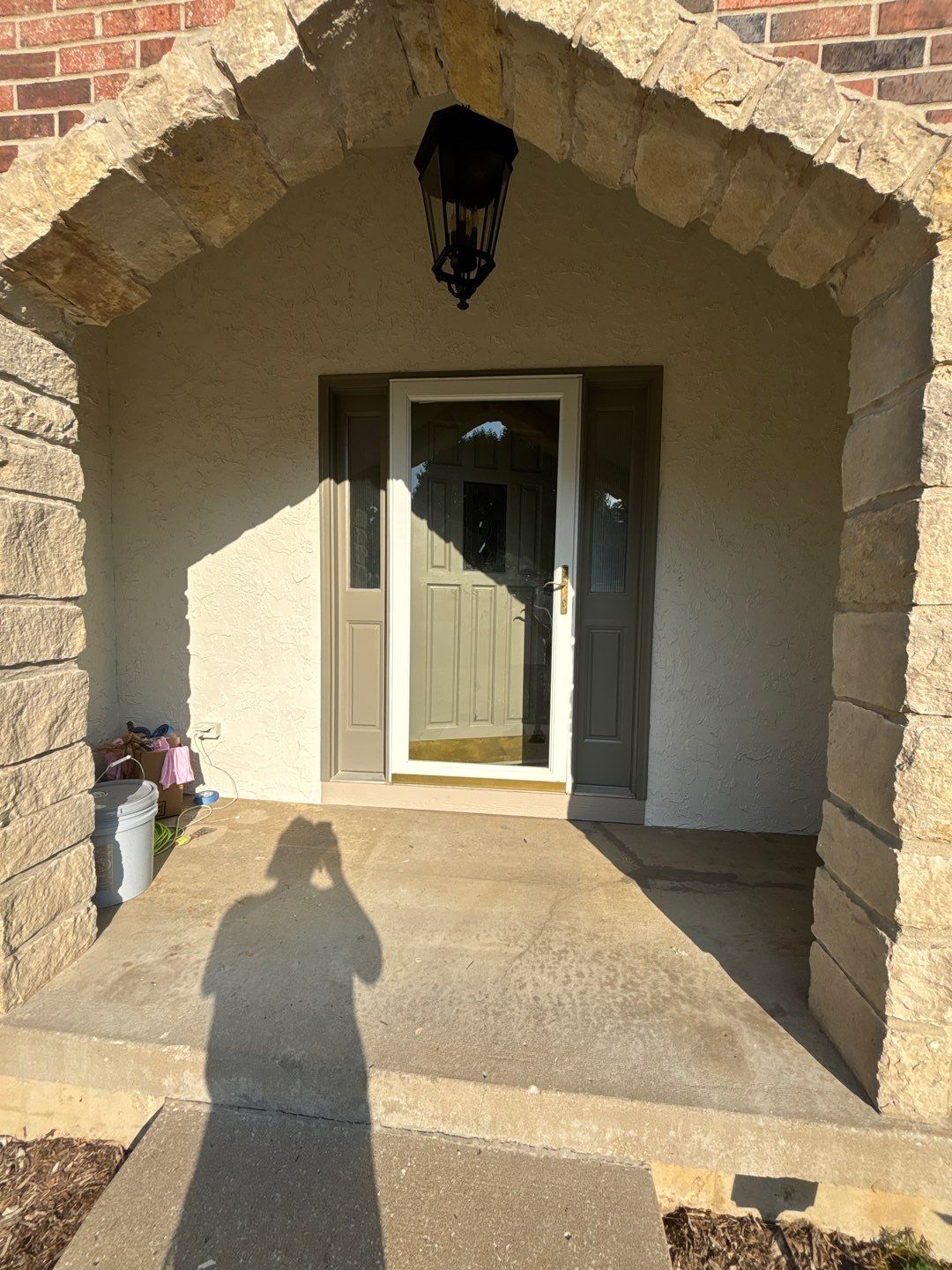 Fresh & Timeless: Oyster White with Taupe Trim and a Lauriston Stone Door by Cougar Painting