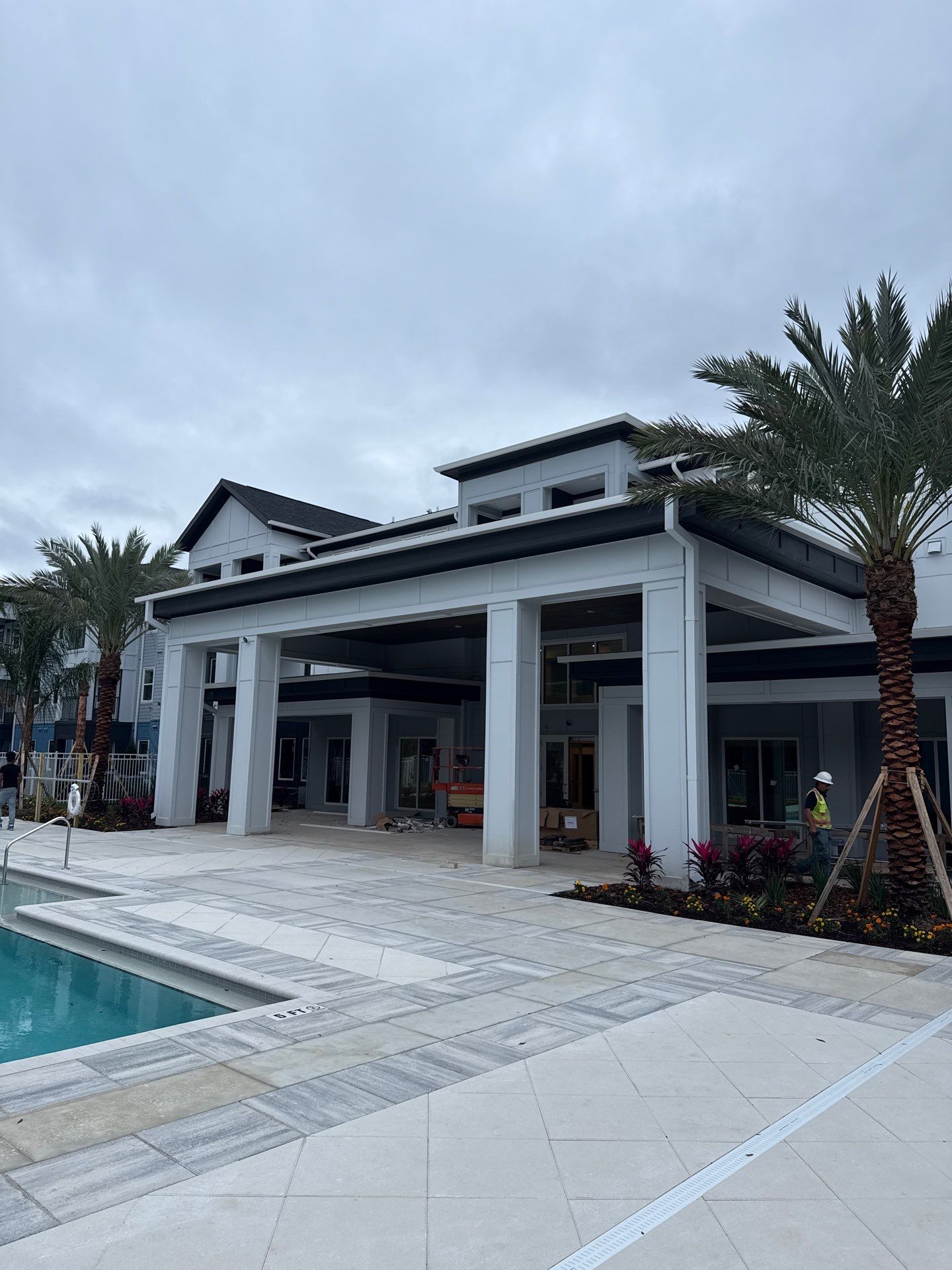 7-Inch Seamless Gutters for Large Roofs in Daytona Beach FL by Gutter Professors