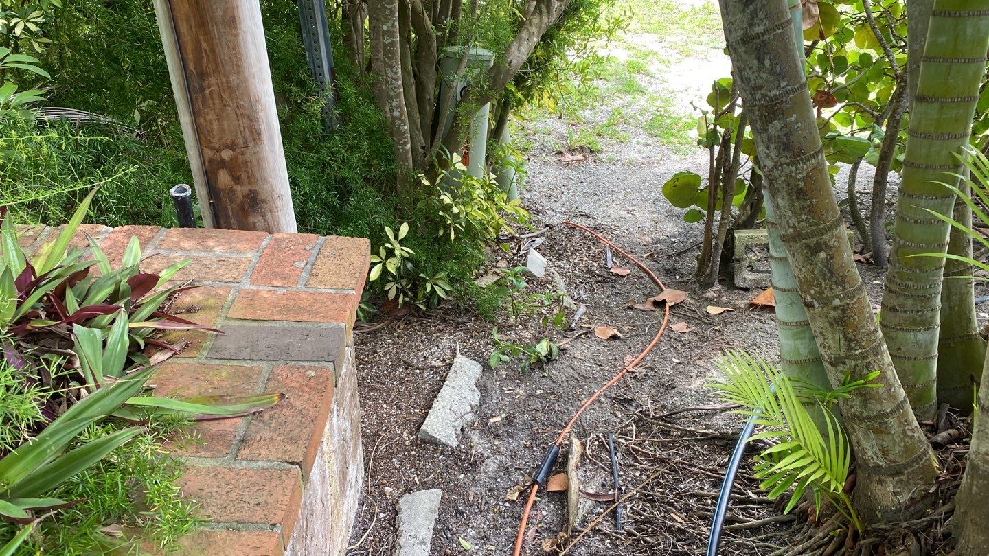 Longboat Key, FL 6 ft. Tall Entry Gates & Shadowbox Wood Fence by Asap fence and gates, LLC