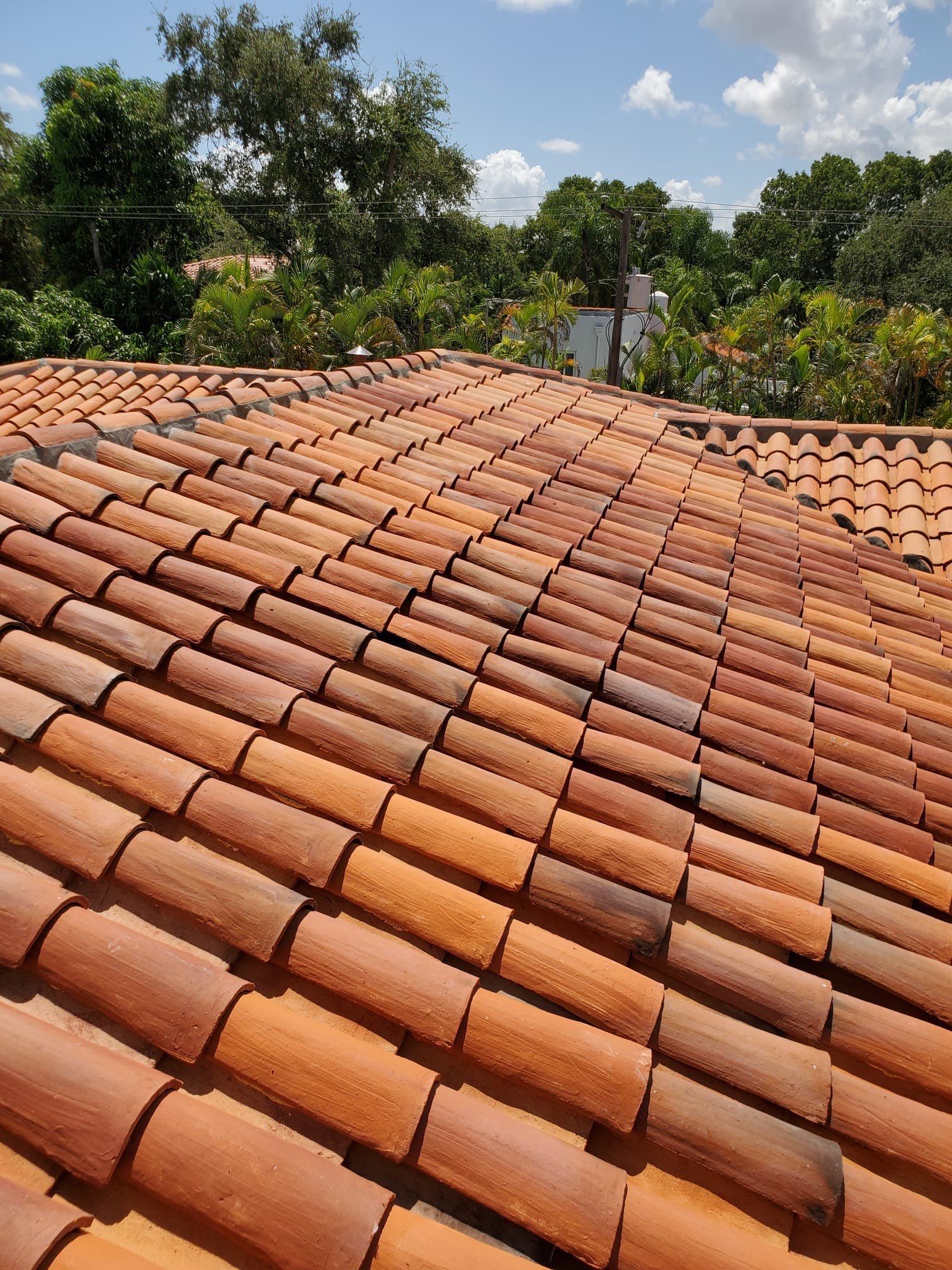Granada Handmade Barrel Tile - Flashed Blend by Istueta Roofing