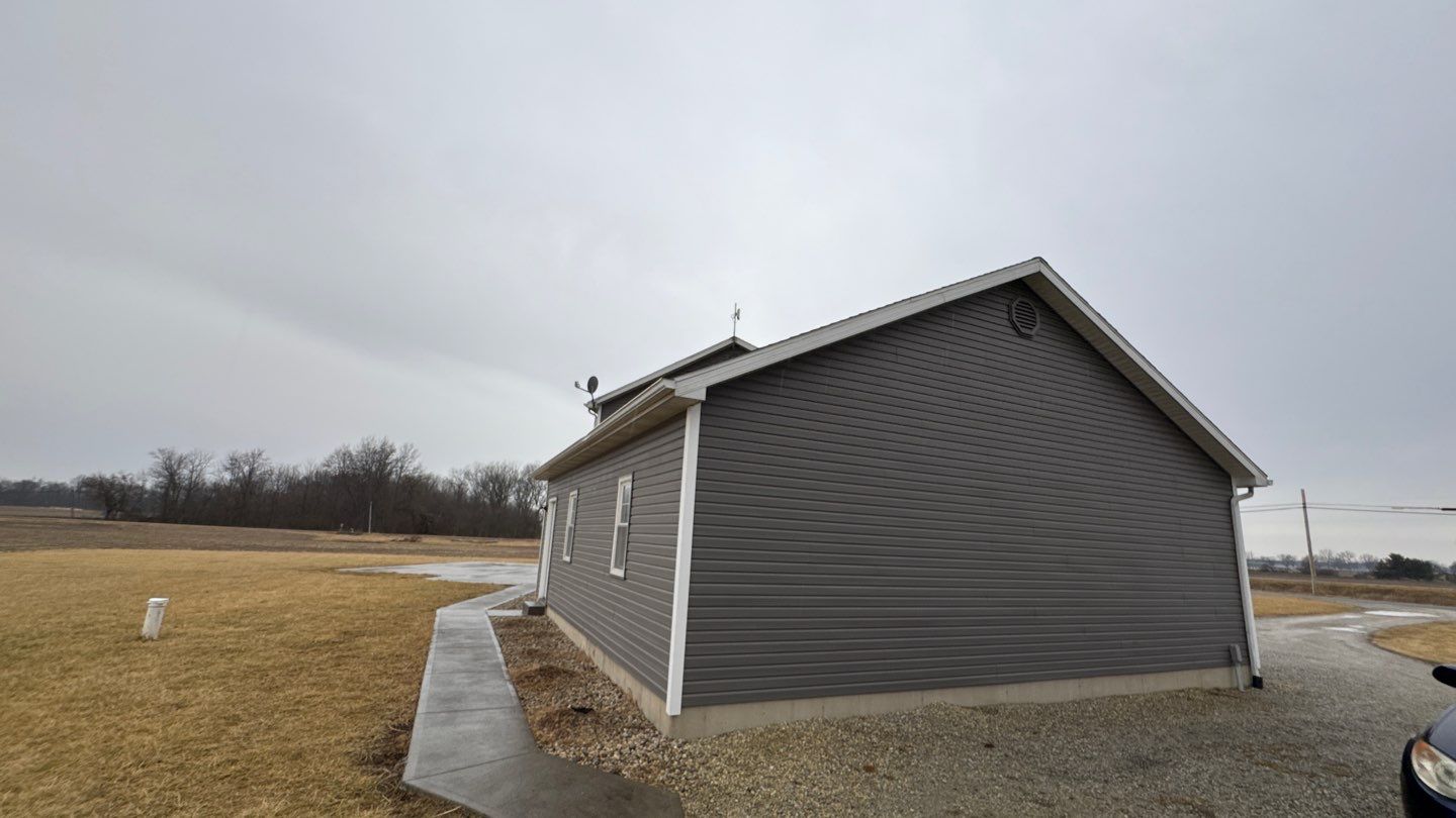 Siding Installation using Alside Coventry D4DL by Nitro Roofing and Construction