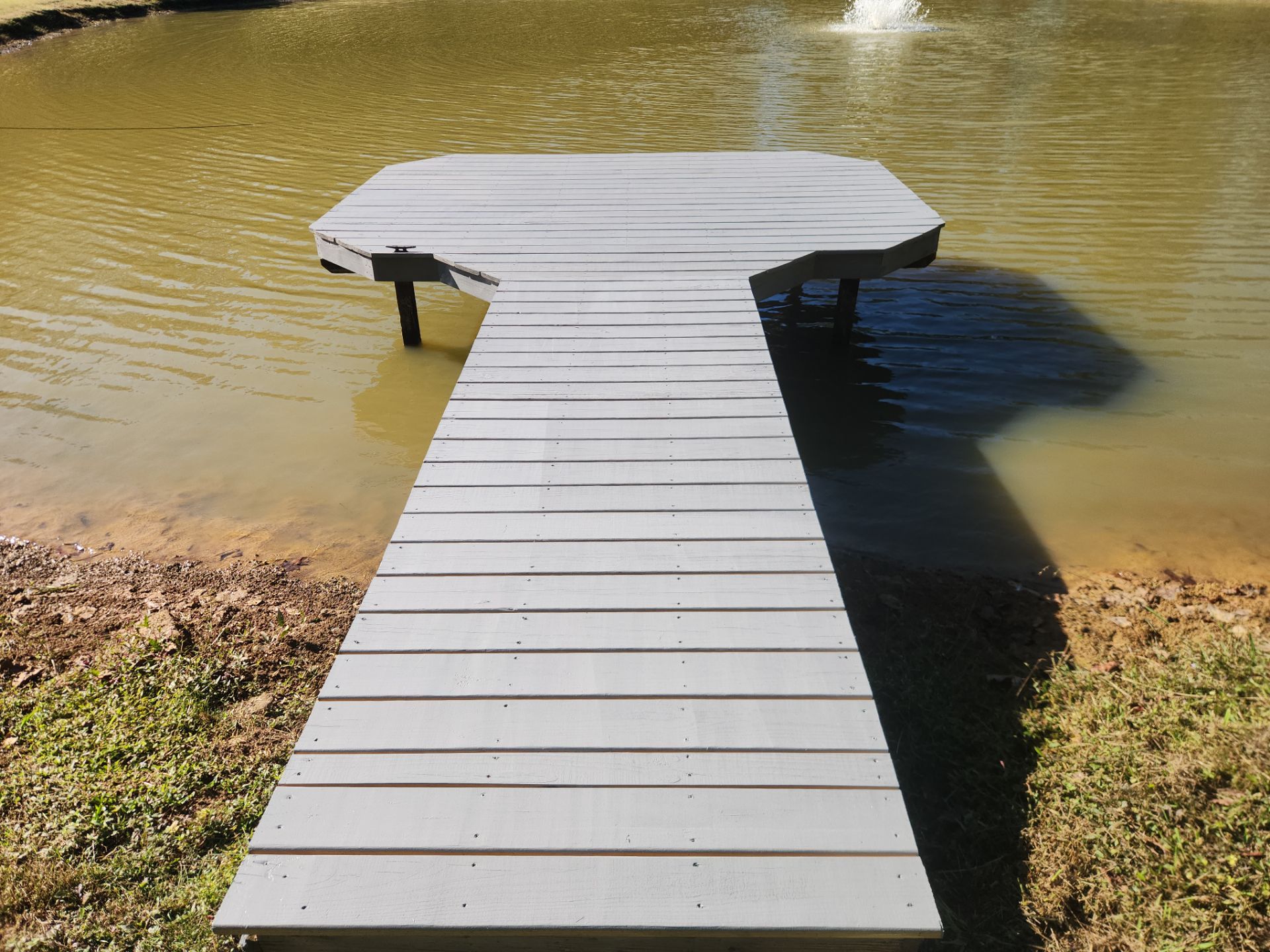 Wood Dock using Wood Stain by DuraSeal