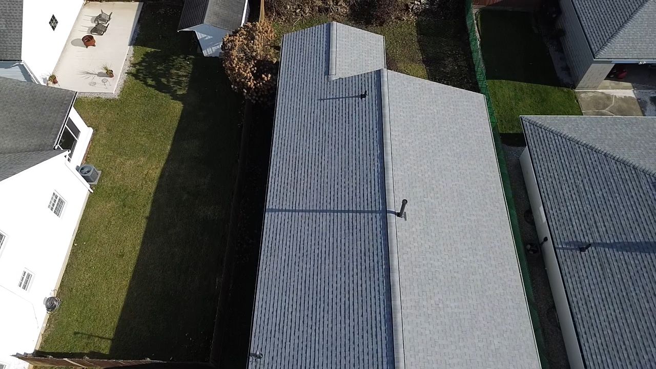 Atlas Pinnacle, Color: Oyster Shell, Drip Edge: White by Eagle Eye Roofing