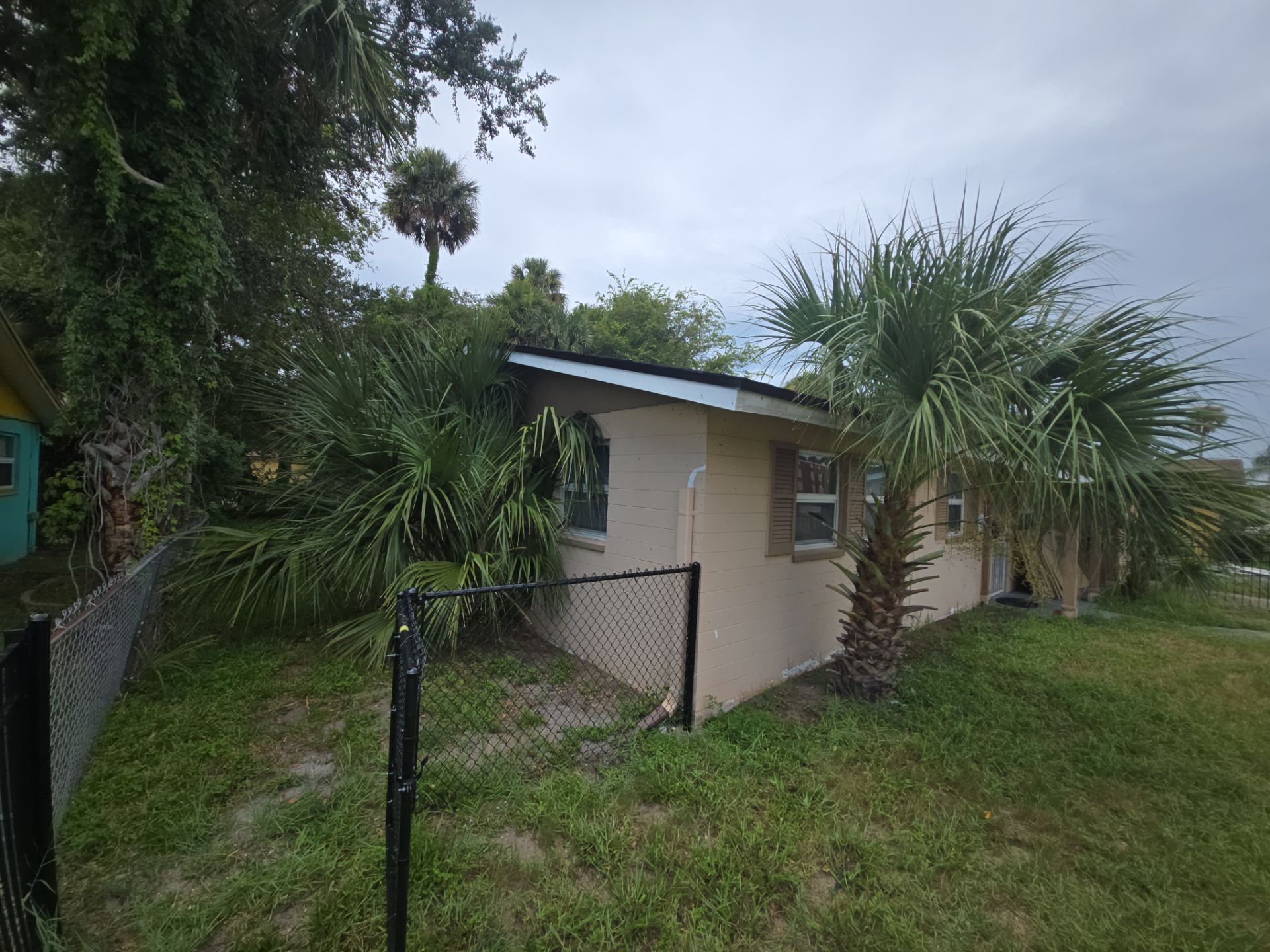 Residential Roof Replacement With Pinnacle Shingles in Daytona Beach by Pinnacle Roofing Group