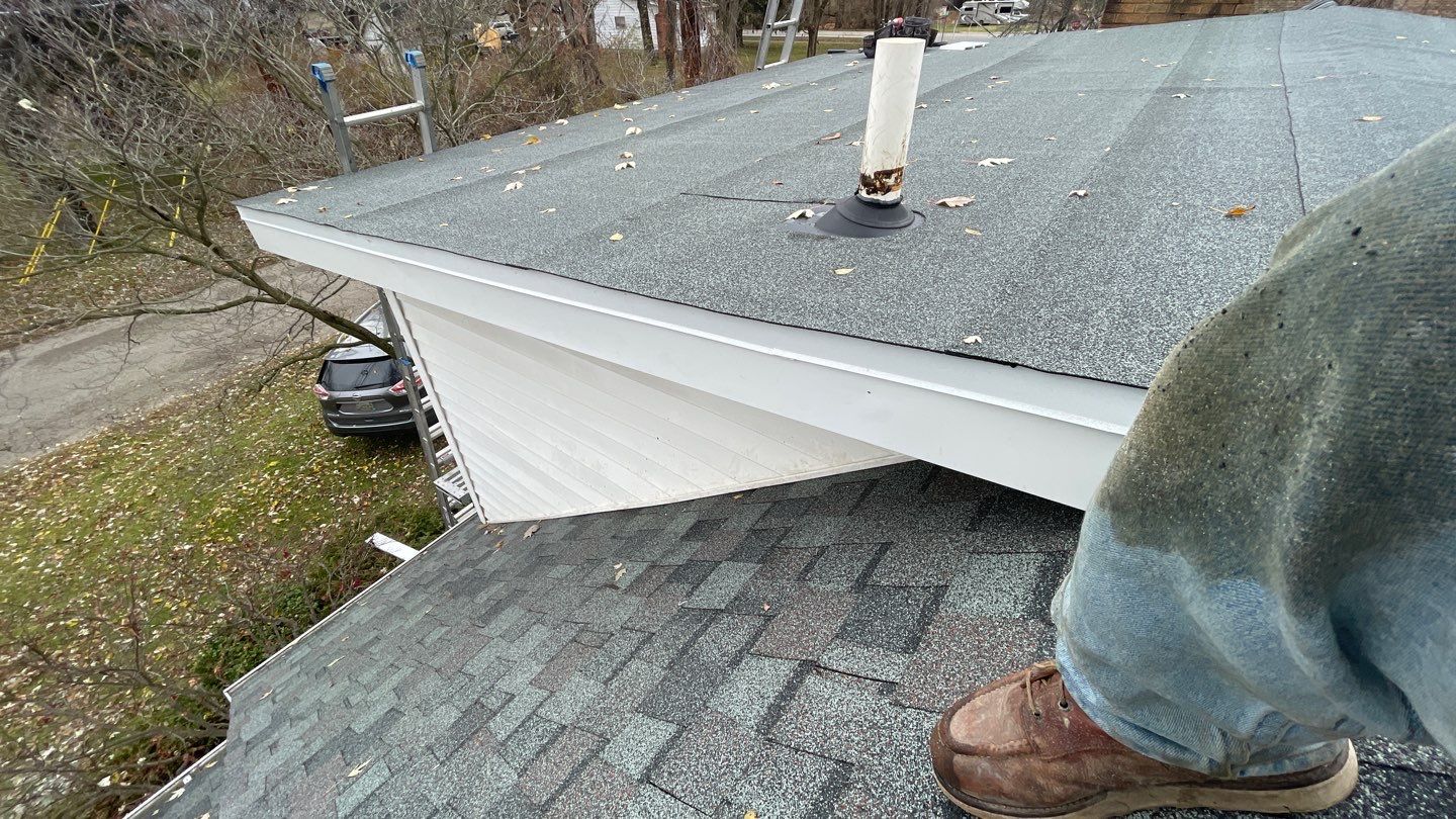 Roof Replacement using CertainTeed Landmark by 180 Contractors
