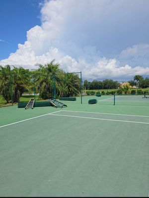 Commercial Tennis Court Chain Link Fence Repair in Sarasota