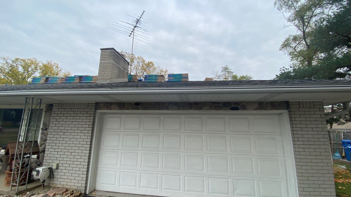 Roof Replacement using CertainTeed Landmark by 180 Contractors