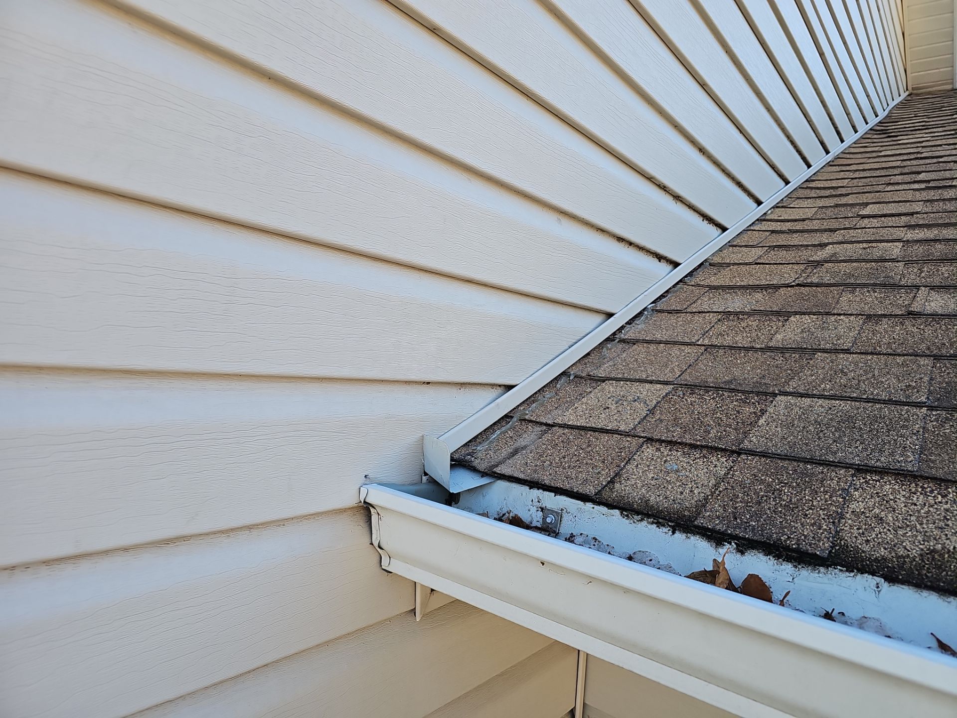 Kickout Flashing Install in Gibbon by Loyal Nine