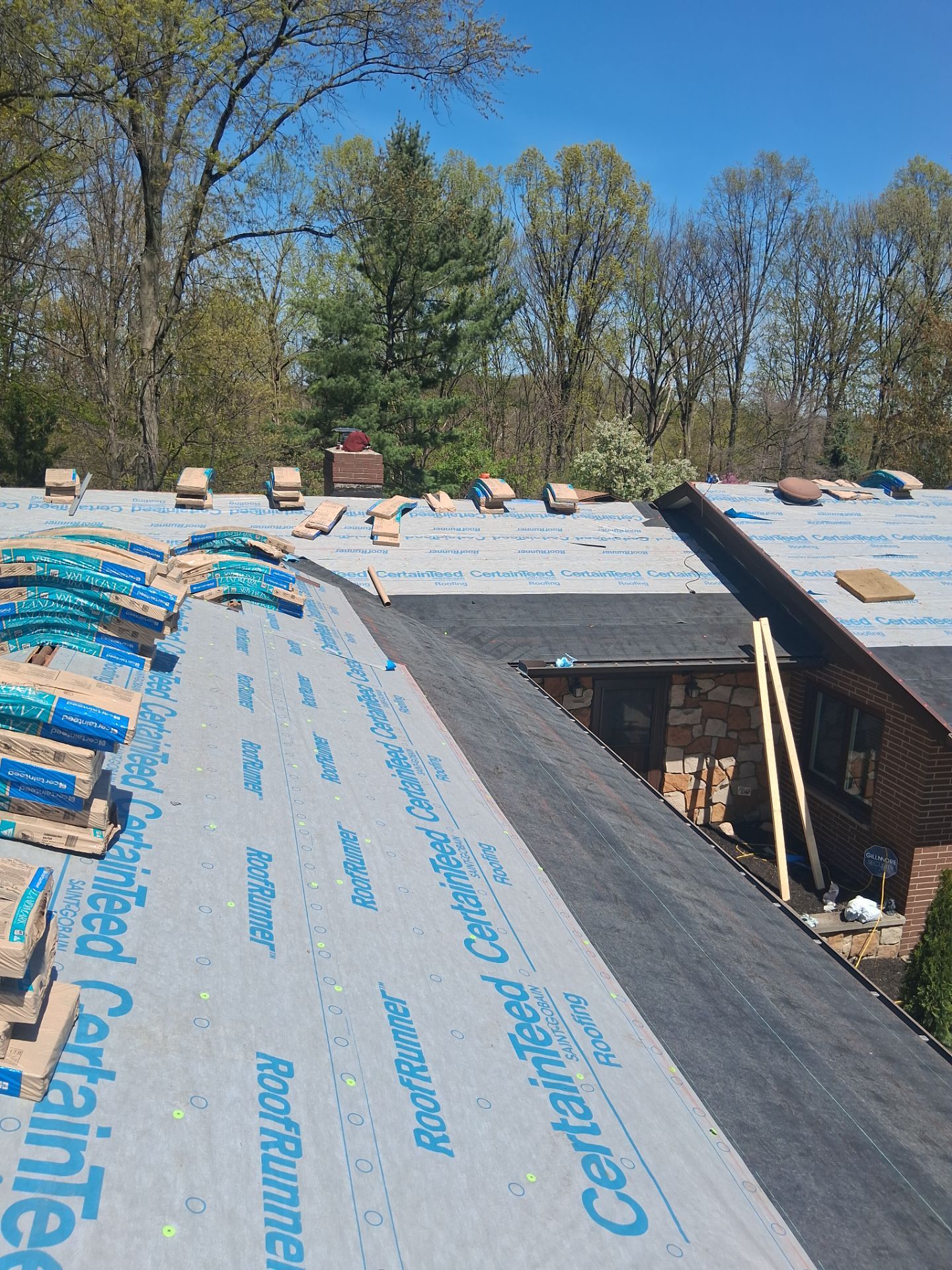 Roof and Gutter Replacement by Homestyle in Willoughby Hills by Homestyle Home Improvements (HHI)