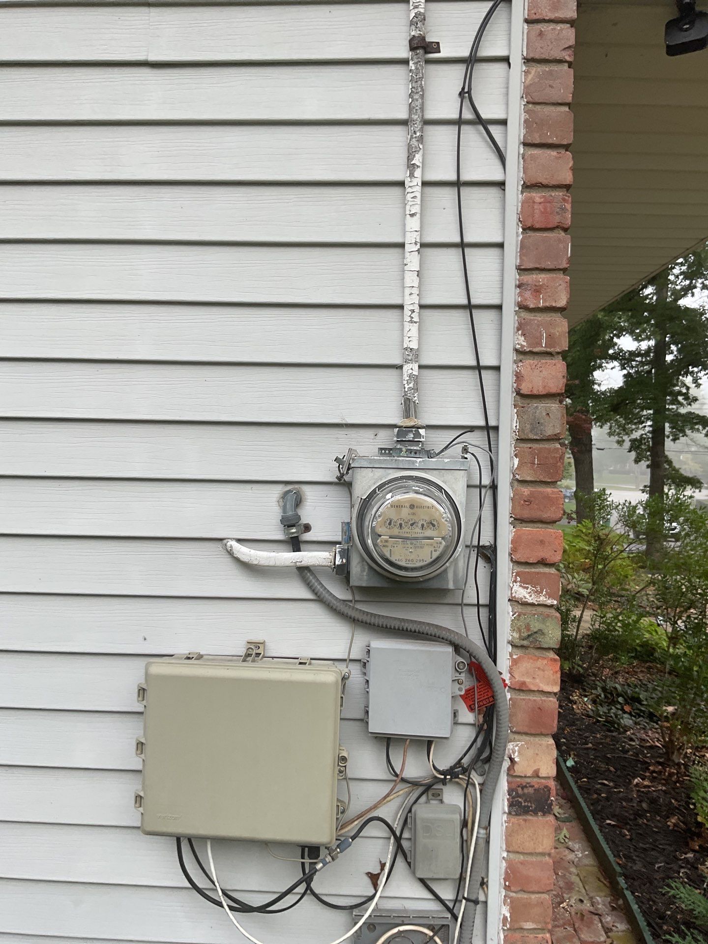 200A Service Upgrade with Grounding & Surge Protection by ZAM Electric