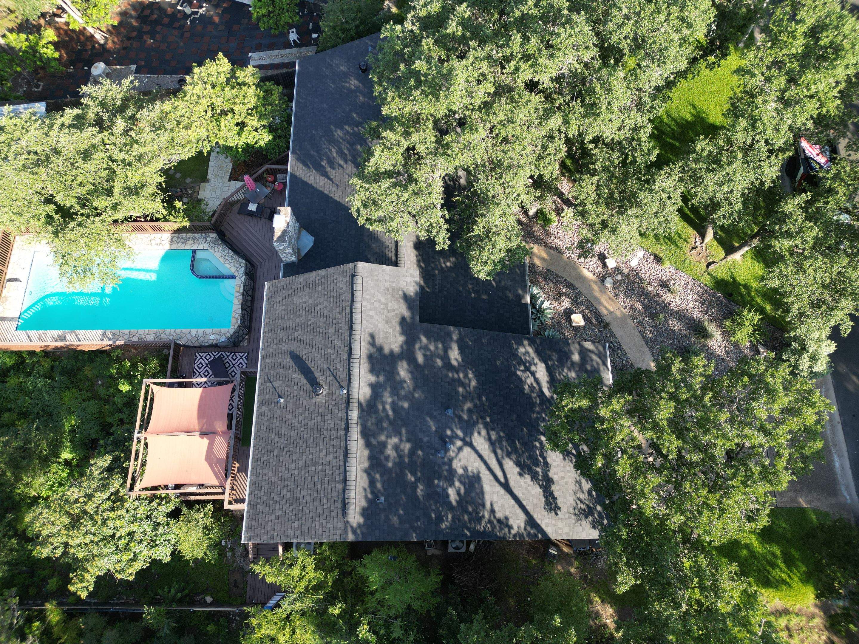 Onyx Black - Owens Corning TrueDefinition Duration by RoofsOnly.com