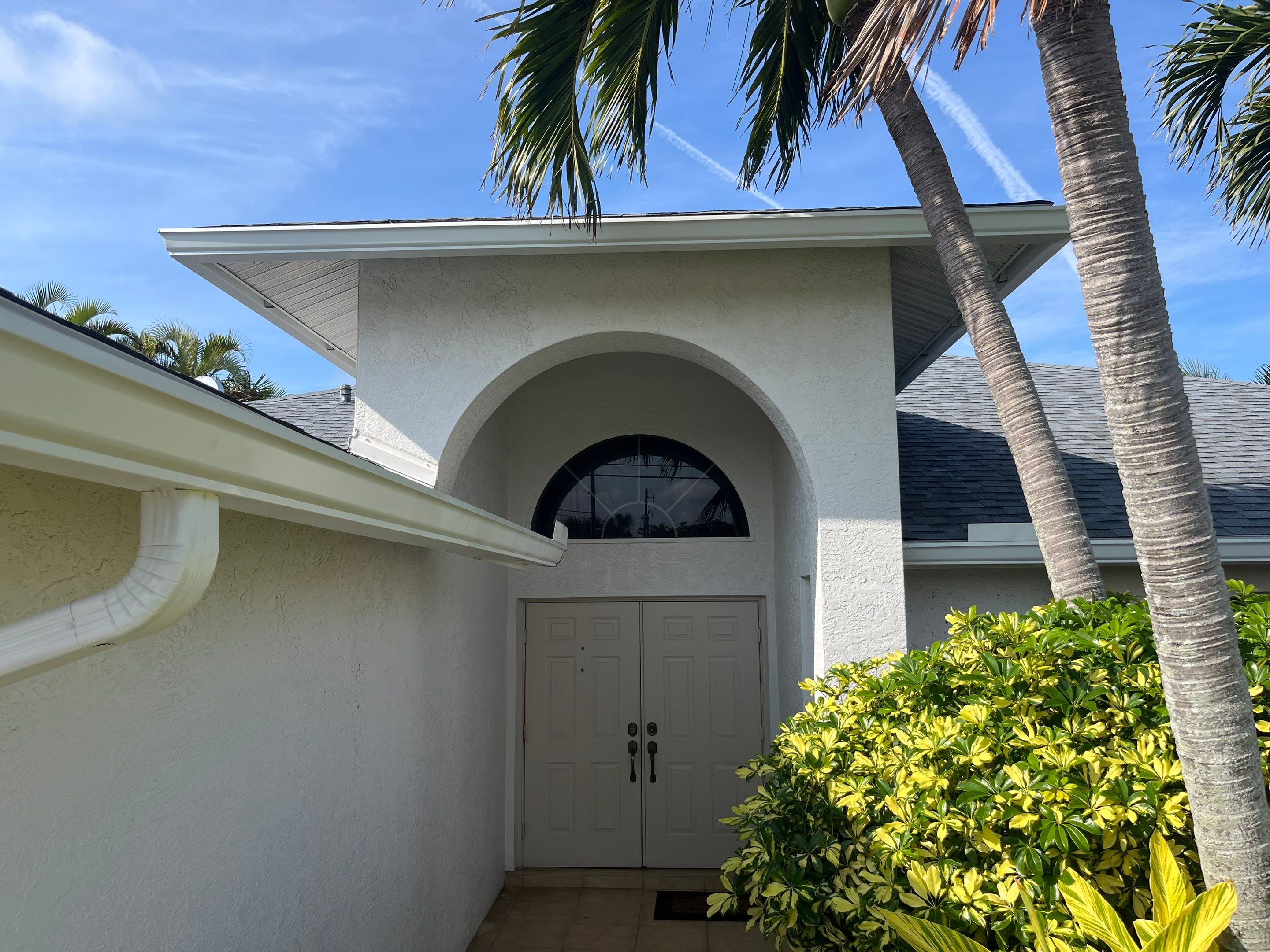 Soffit and Fascia Installation in Cape Coral FL by Gutter Professors