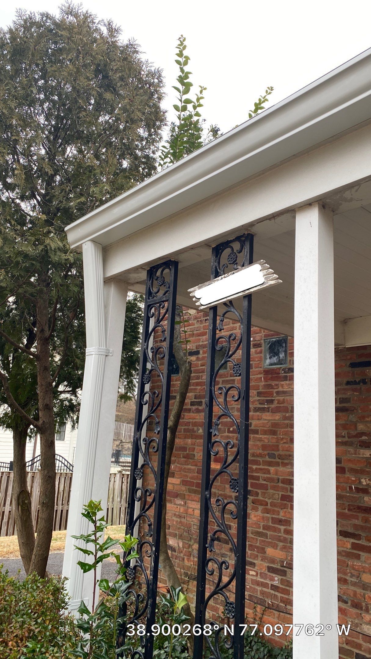 Arlington: CertainTeed Landmark Pro Designer Shingles in Max Def Burnt Sienna by RM Banning, Inc.