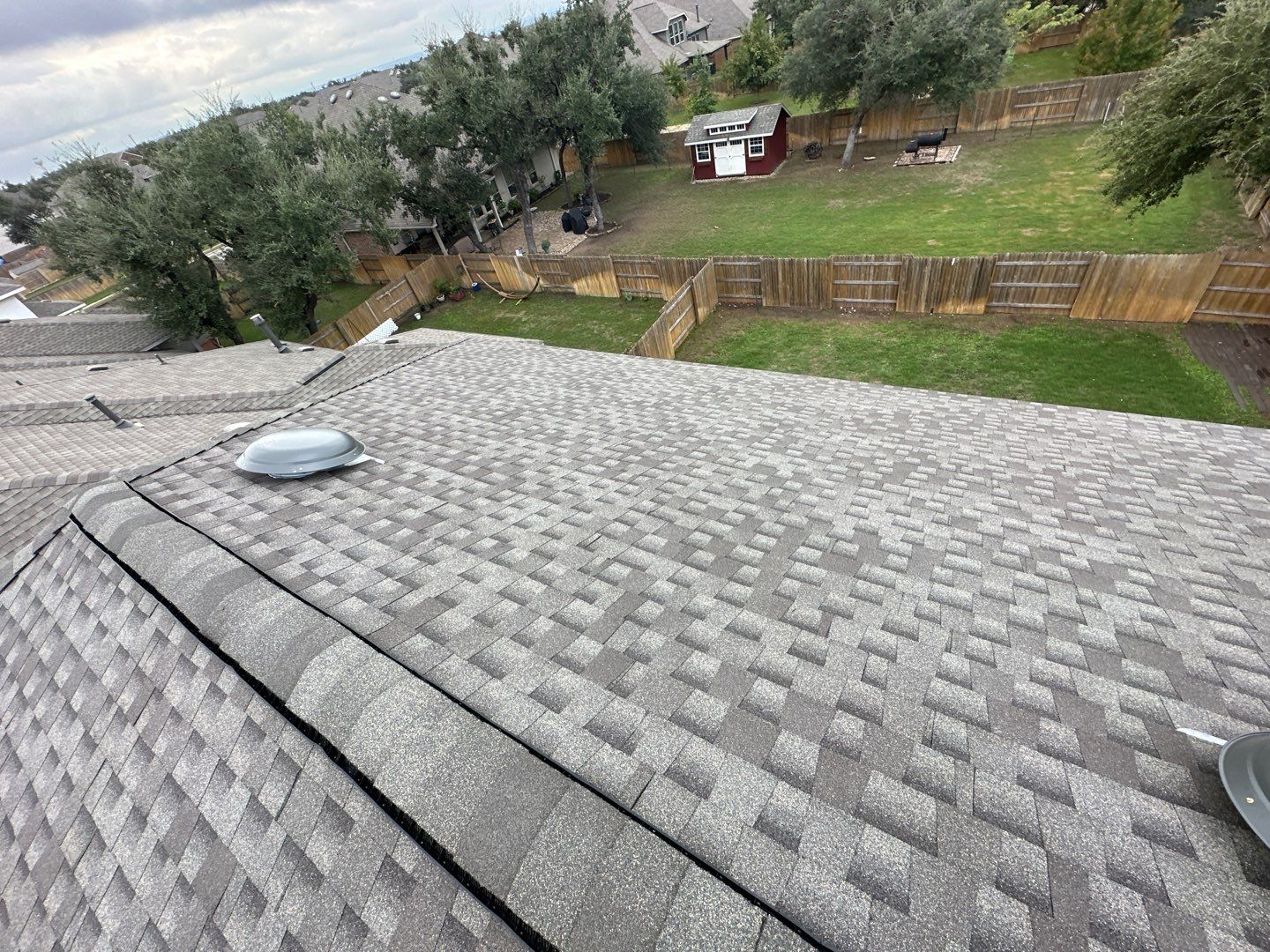 GAF HDZ - Weathered Wood by Elite Roofing LLC