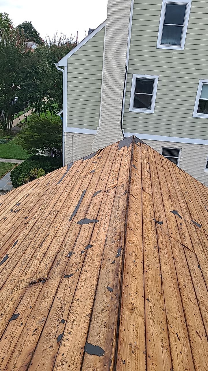 Arlington: CertainTeed Landmark Designer Shingles in Colonial Slate by RM Banning, Inc.