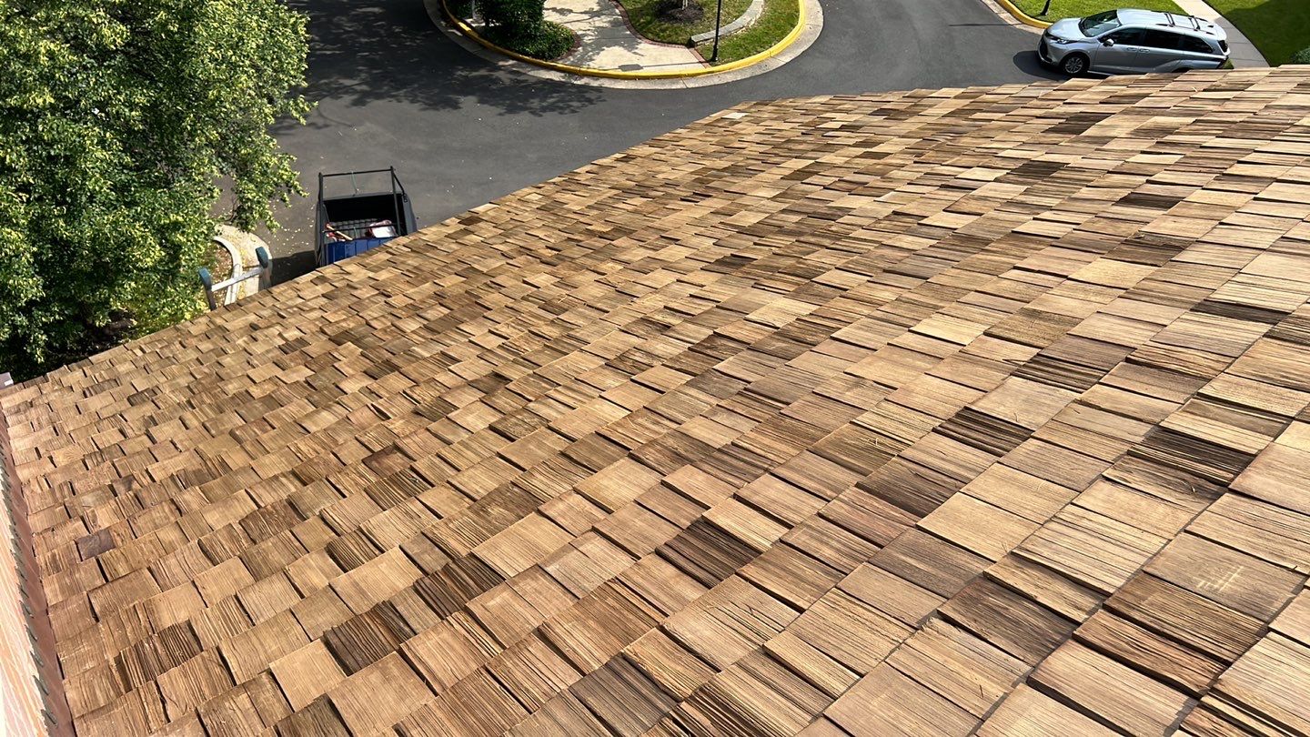 Falls Church - 18" Perfection CCA Shakes in Western Red Cedar by RM Banning, Inc.