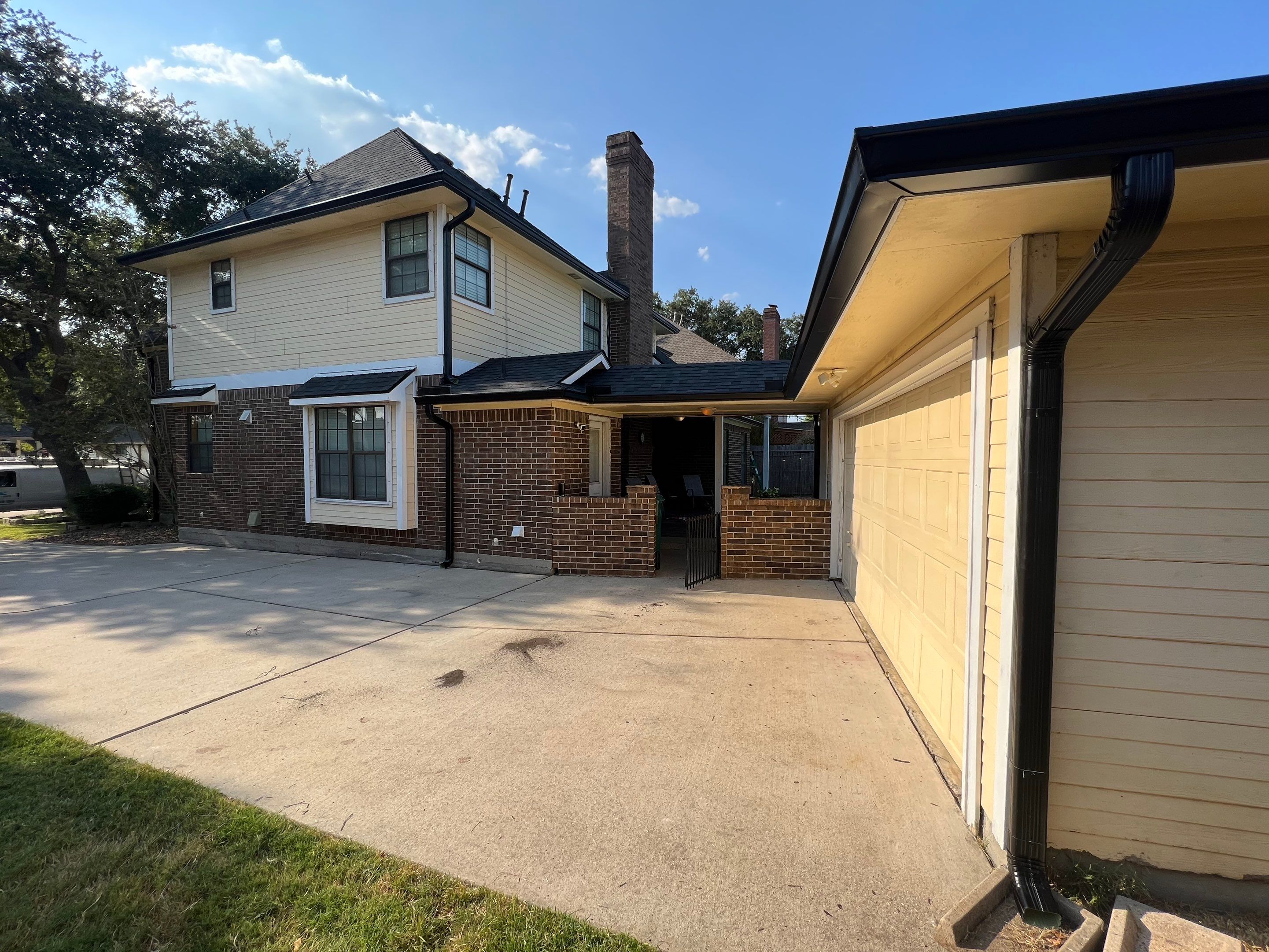 Residential Roofing Installation using Owen's Corning Duration (Lifetime) Shingles by Roof Repair Company