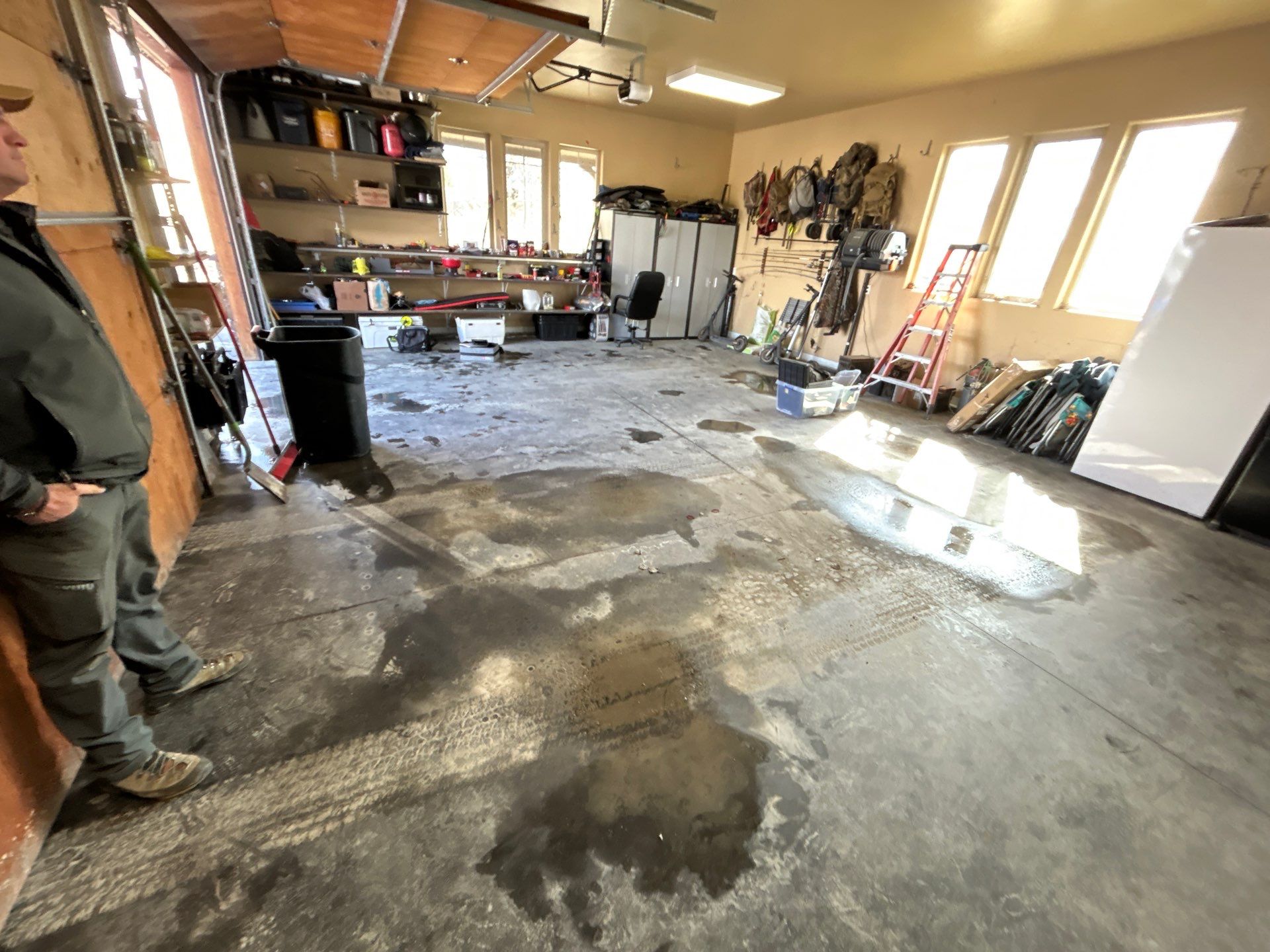 Turquoise Hybrid Polyaspartic Garage Floor Coating in Sandpoint by Croc Coatings, LLC