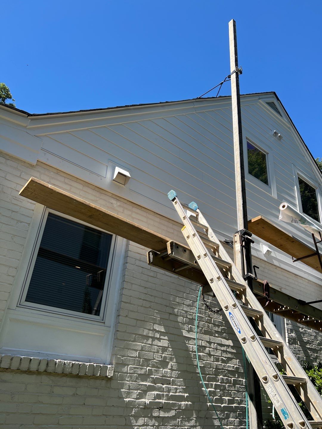 Arlington Hardie Installation - Arctic White by RM Banning, Inc.