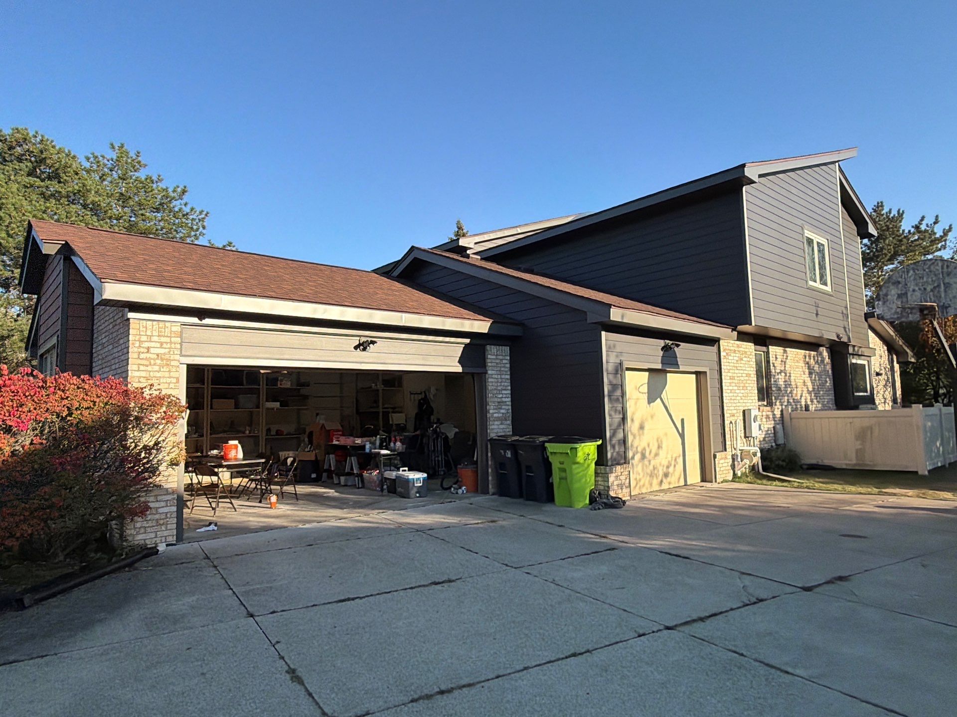 Siding Replacement using Alside S7 Cedar Mill Grain Cast Iron by 180 Contractors