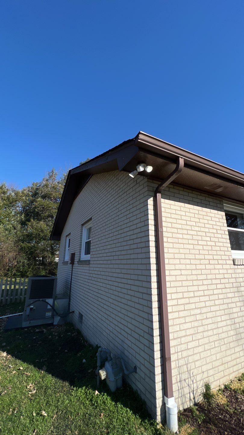 Residential Roofing Installation using Owens Corning Oakridge Roofing System by Undersun Roofing 