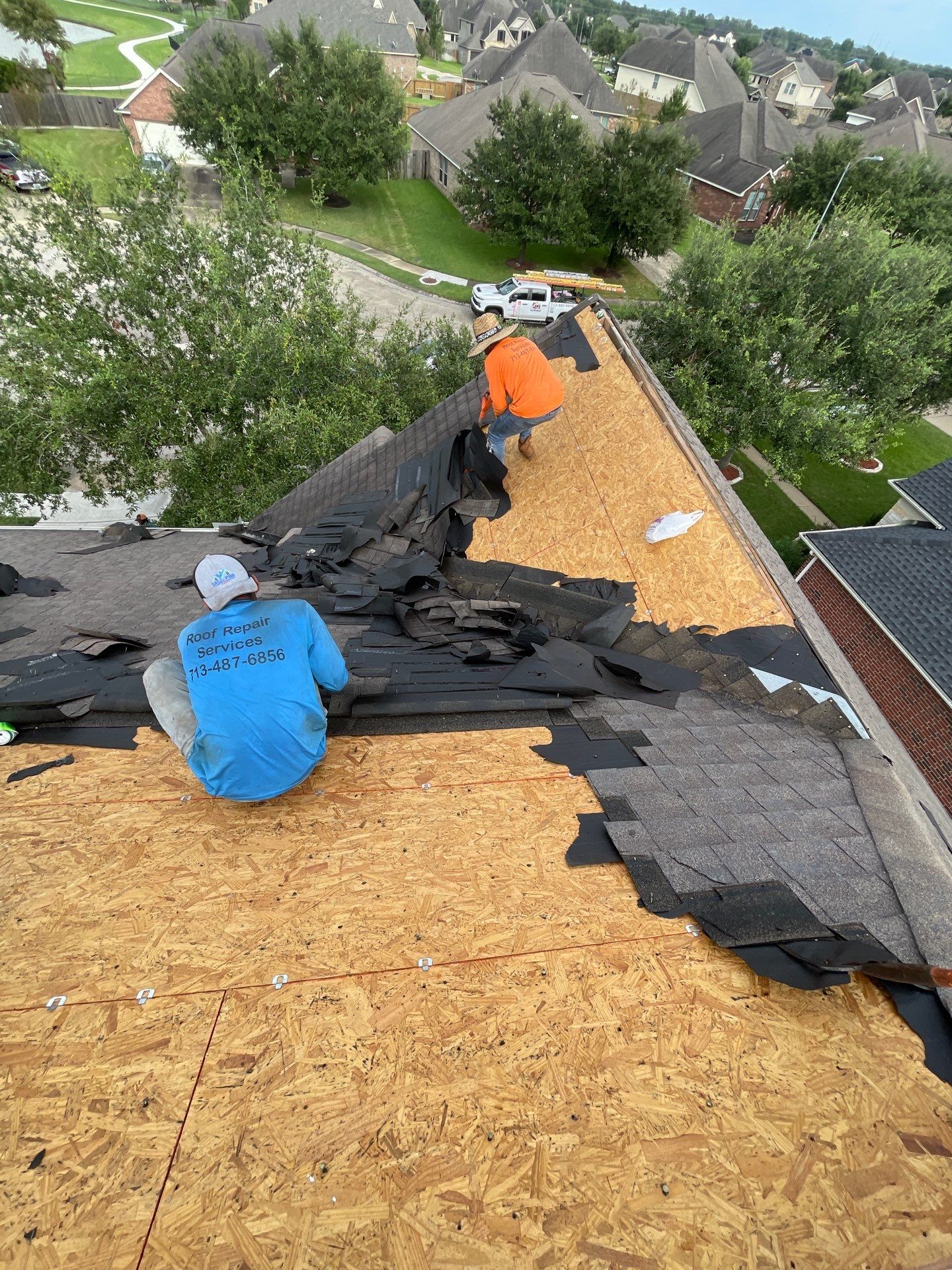Residential Roofing Installation using Owen's Corning Duration (Lifetime) Shingles by Roof Repair Company