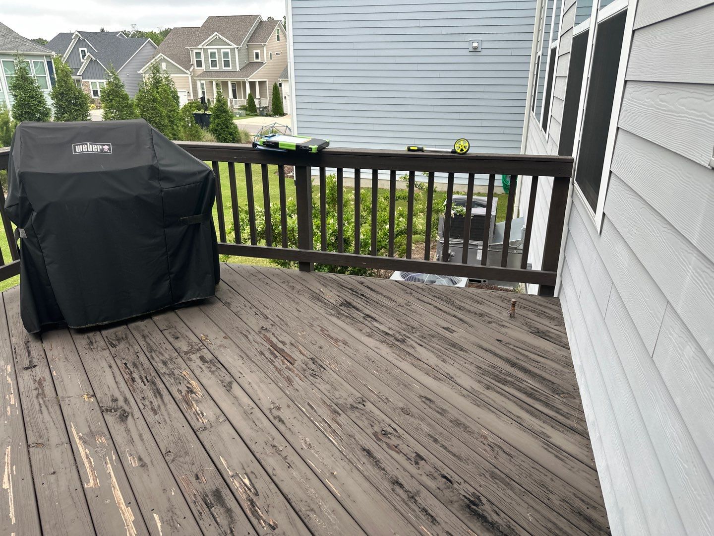 Weathered Deck using AcryFin by DuraSeal