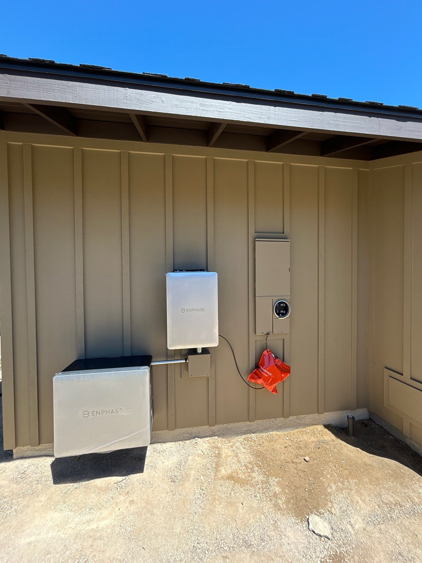Solar And Battery Install For New Construction by Sunrise 805