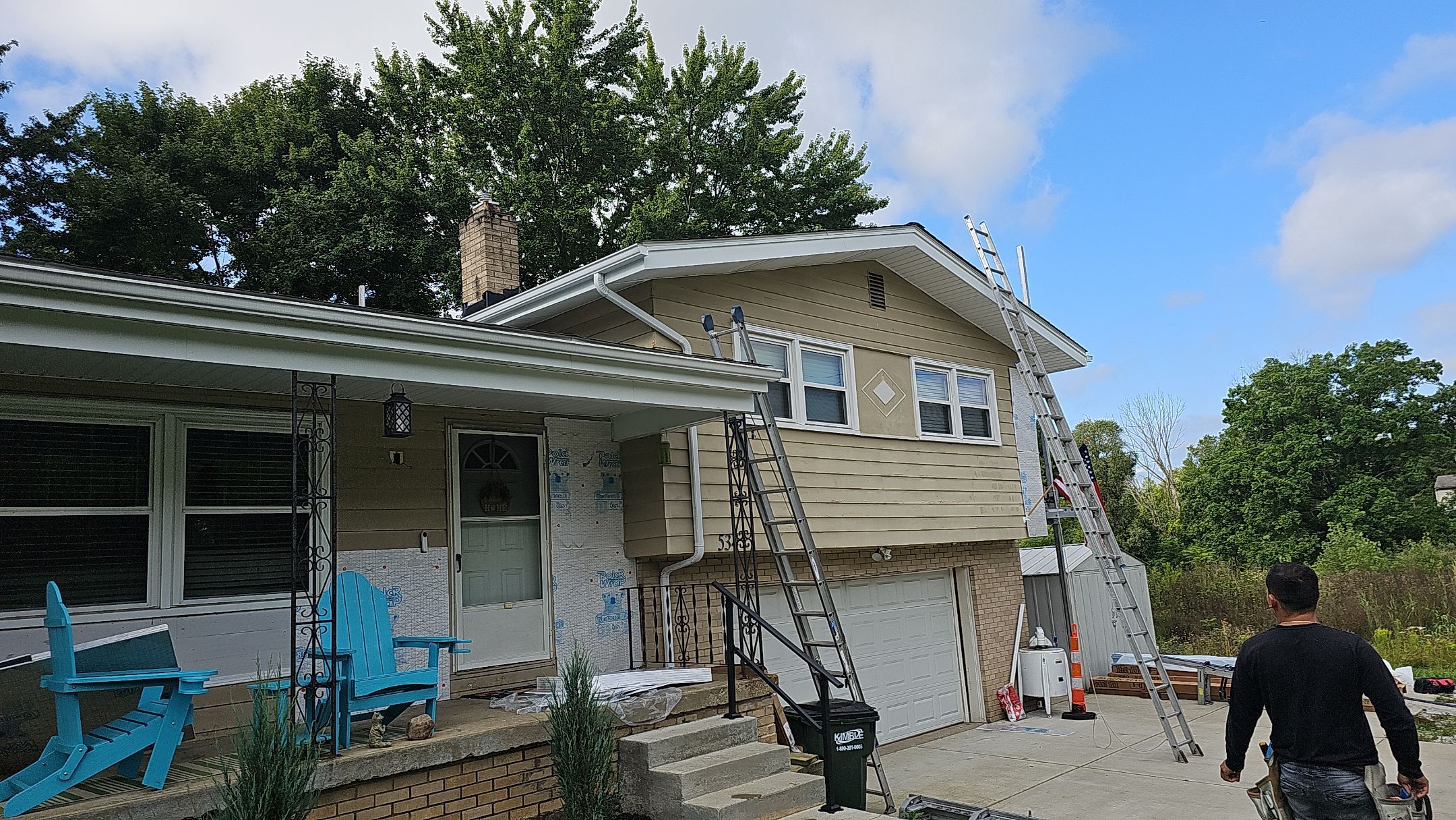 Polaris HomeView, Color: Coastal Sky by Eagle Eye Roofing