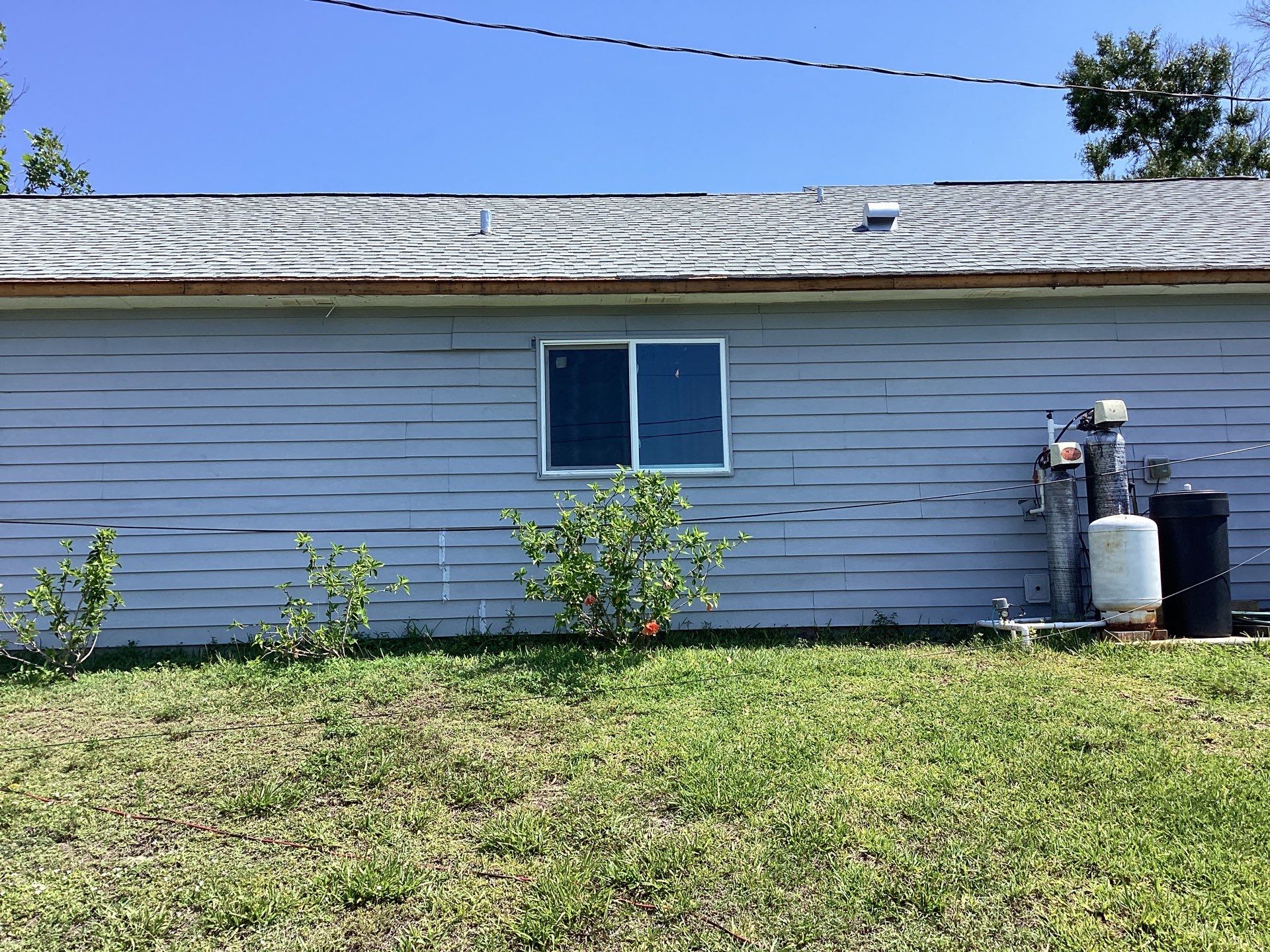 Aluminum Seamless Gutters using Splash Guard in Cape Coral FL by Gutter Professors